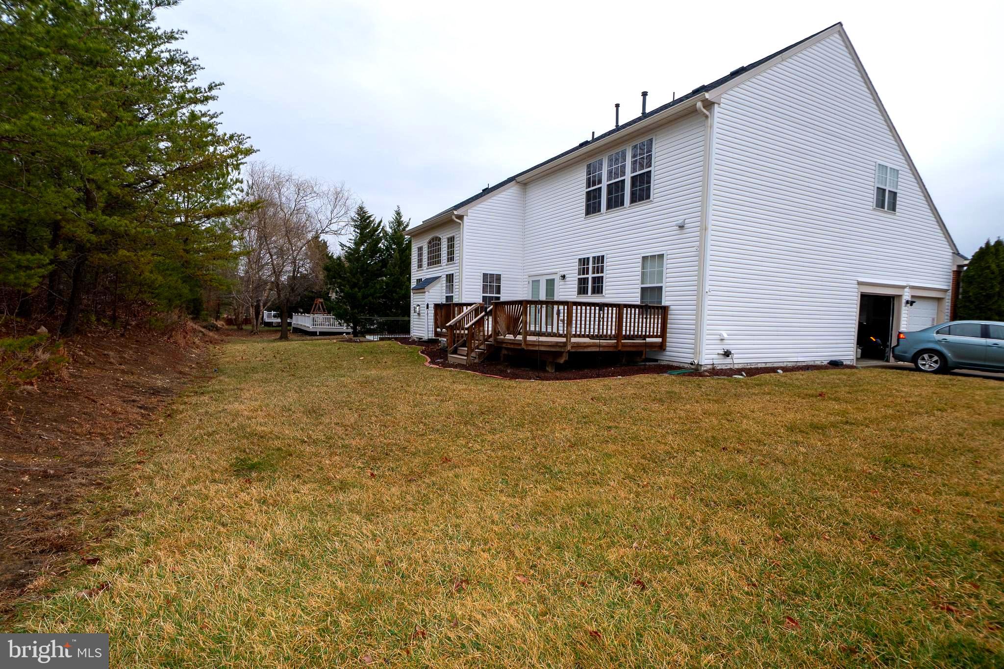 ESTATES AT LEE'S PARKE - Residential