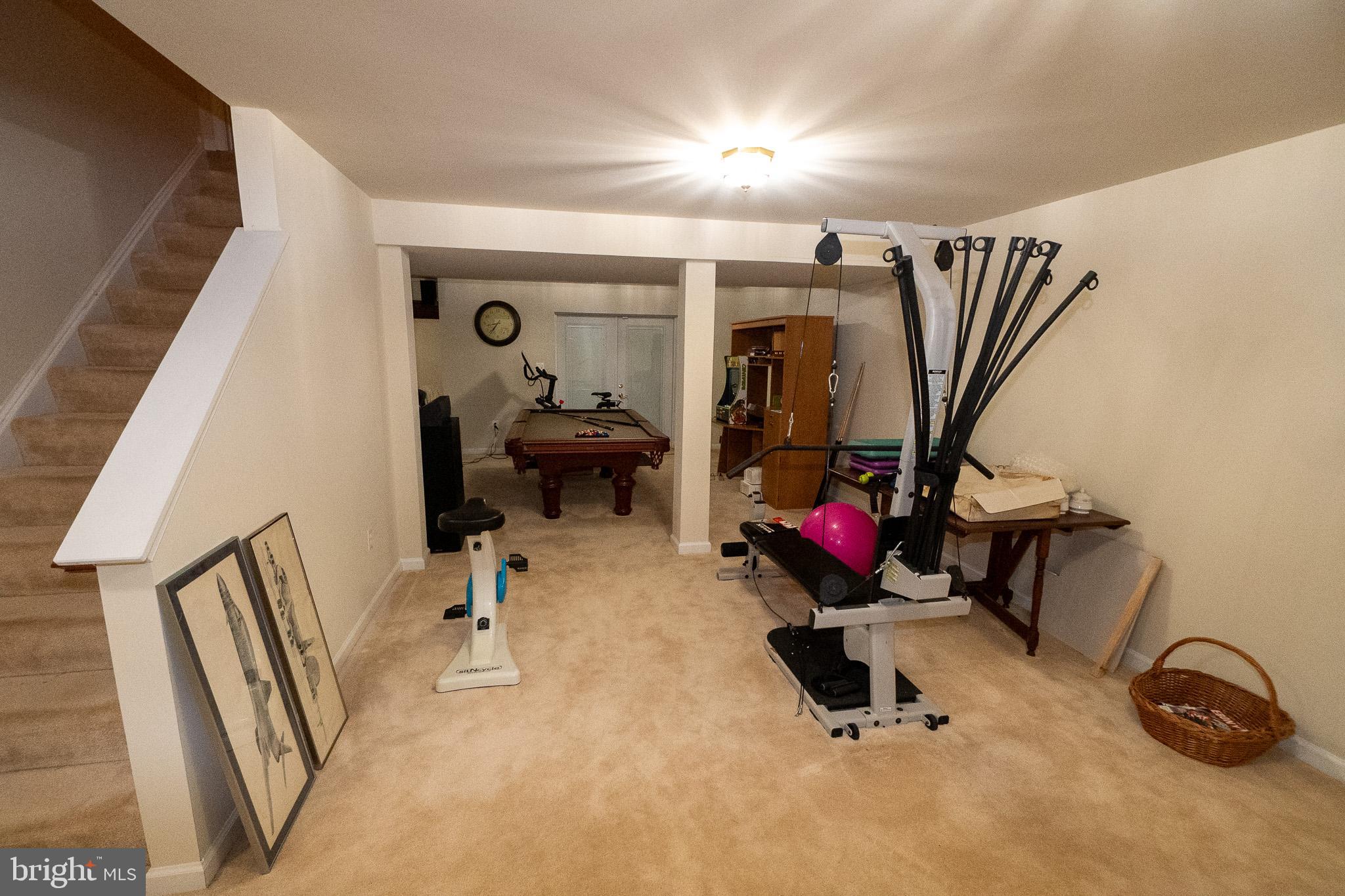 ESTATES AT LEE'S PARKE - Residential