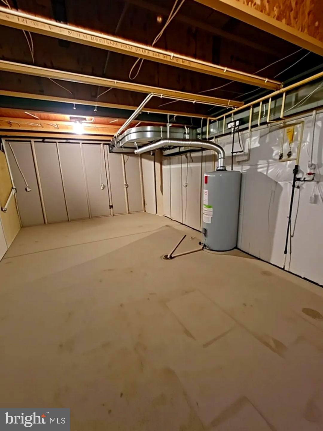 ESTATES AT LEE'S PARKE - Residential