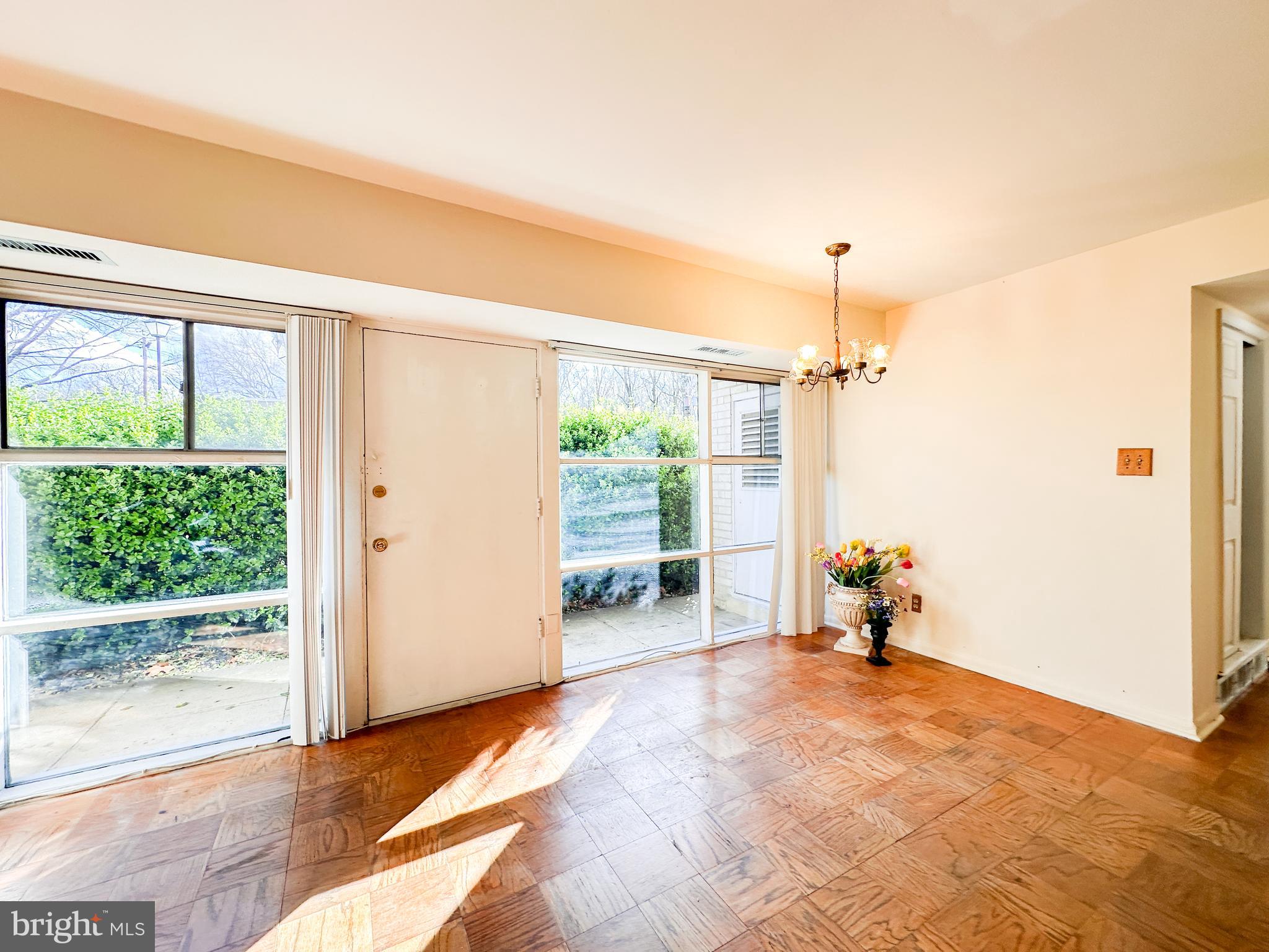 HERITAGE WOODS NORTH - Residential