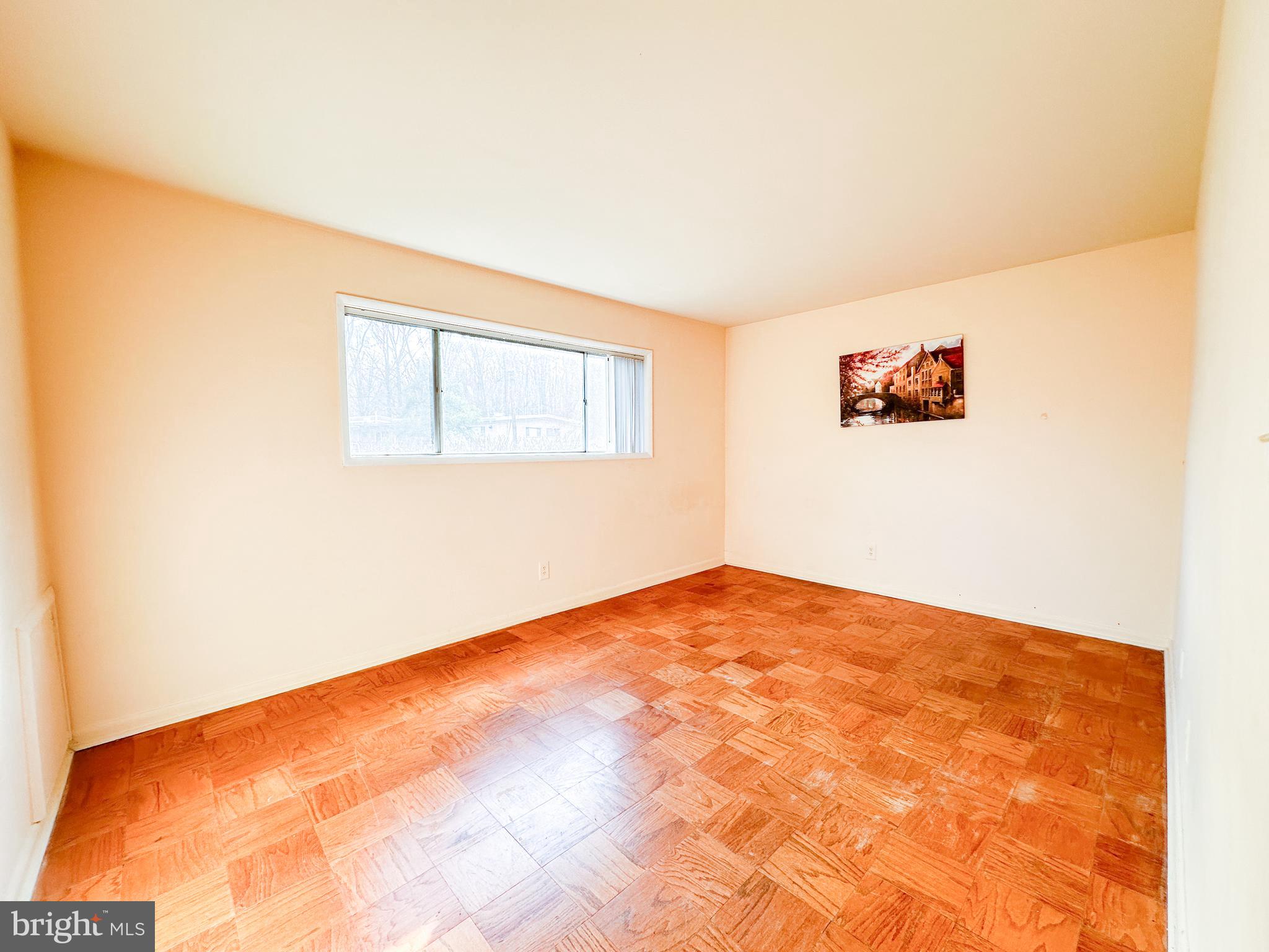 HERITAGE WOODS NORTH - Residential