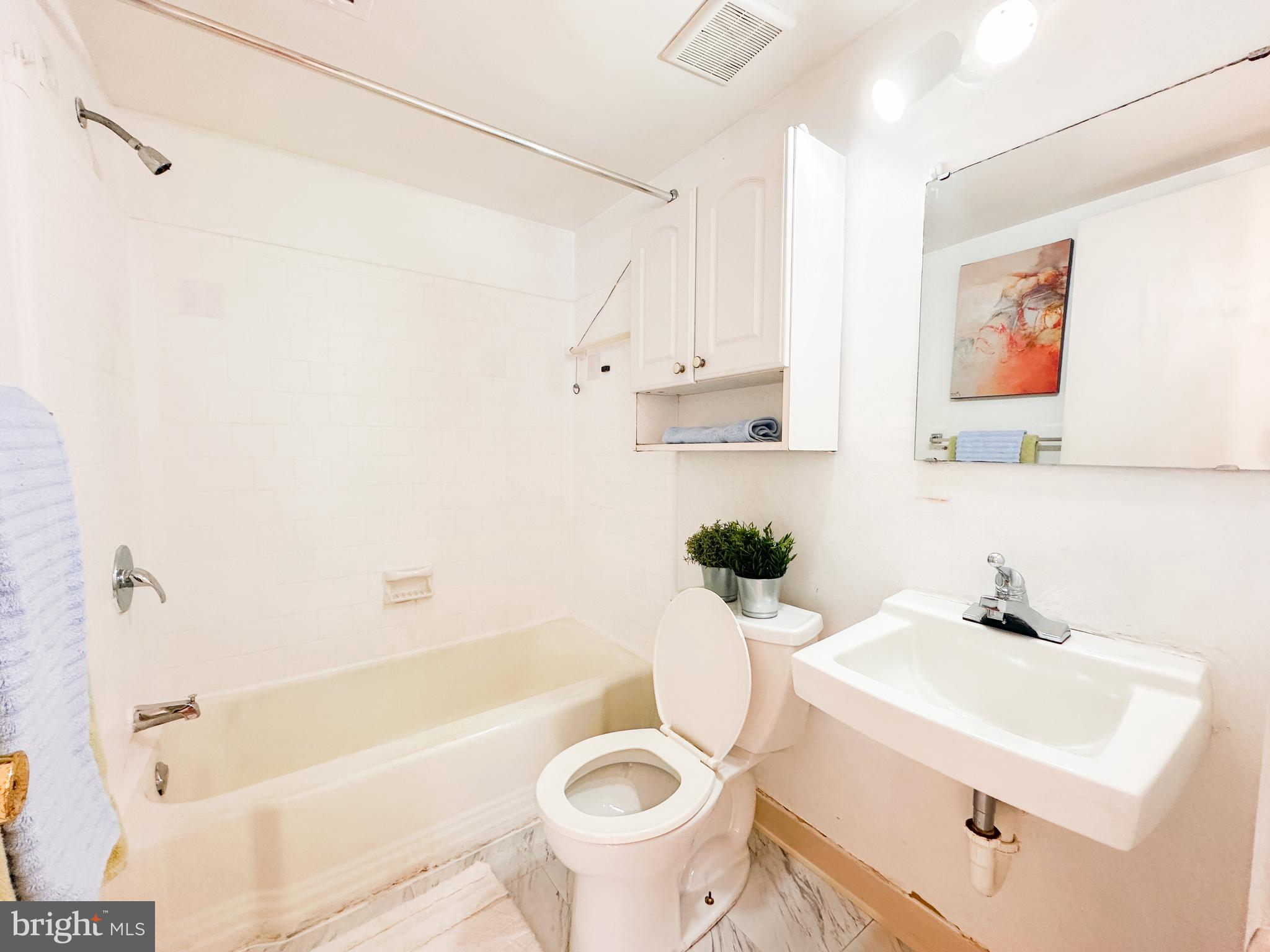 HERITAGE WOODS NORTH - Residential