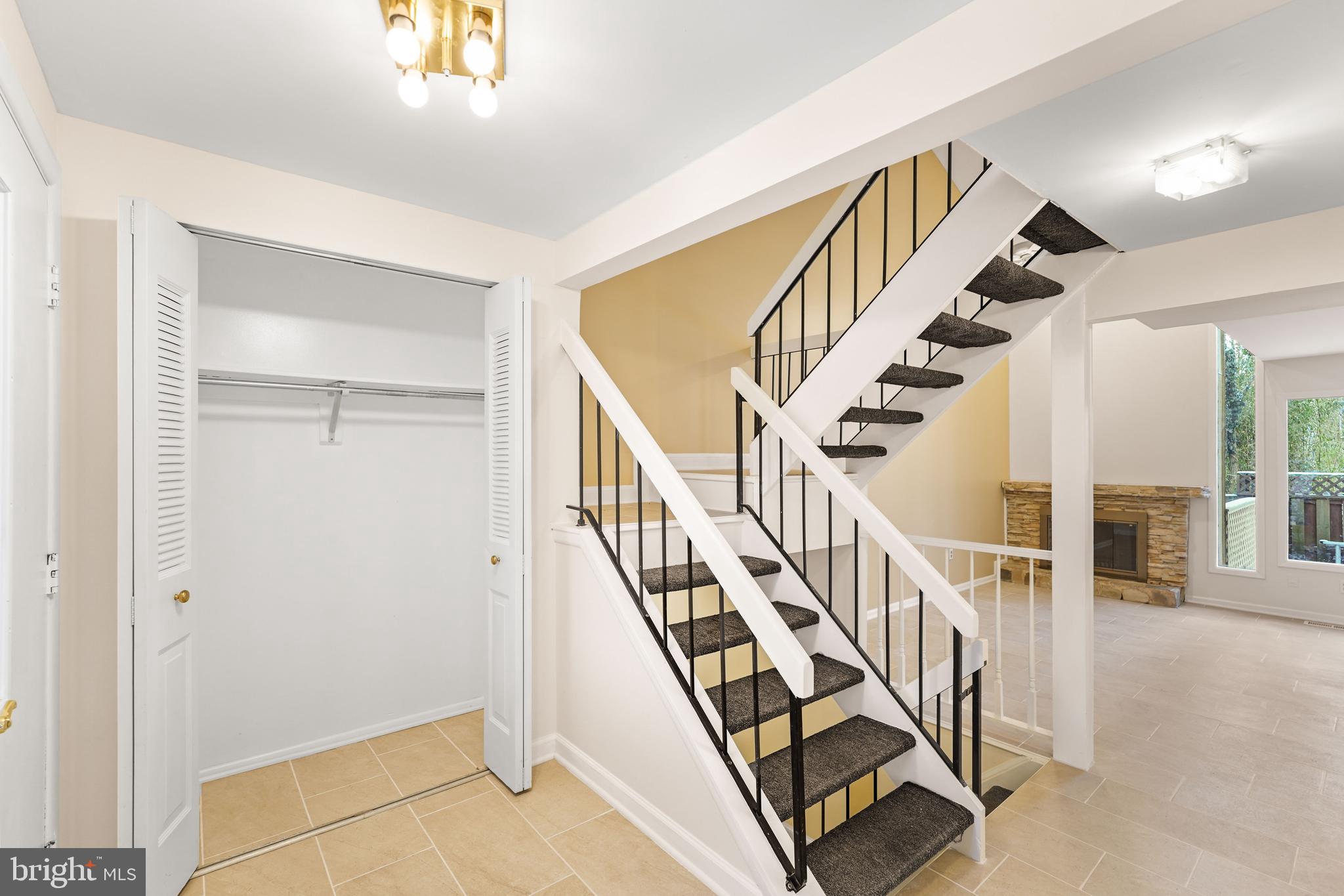 18531 SPLIT ROCK LANE