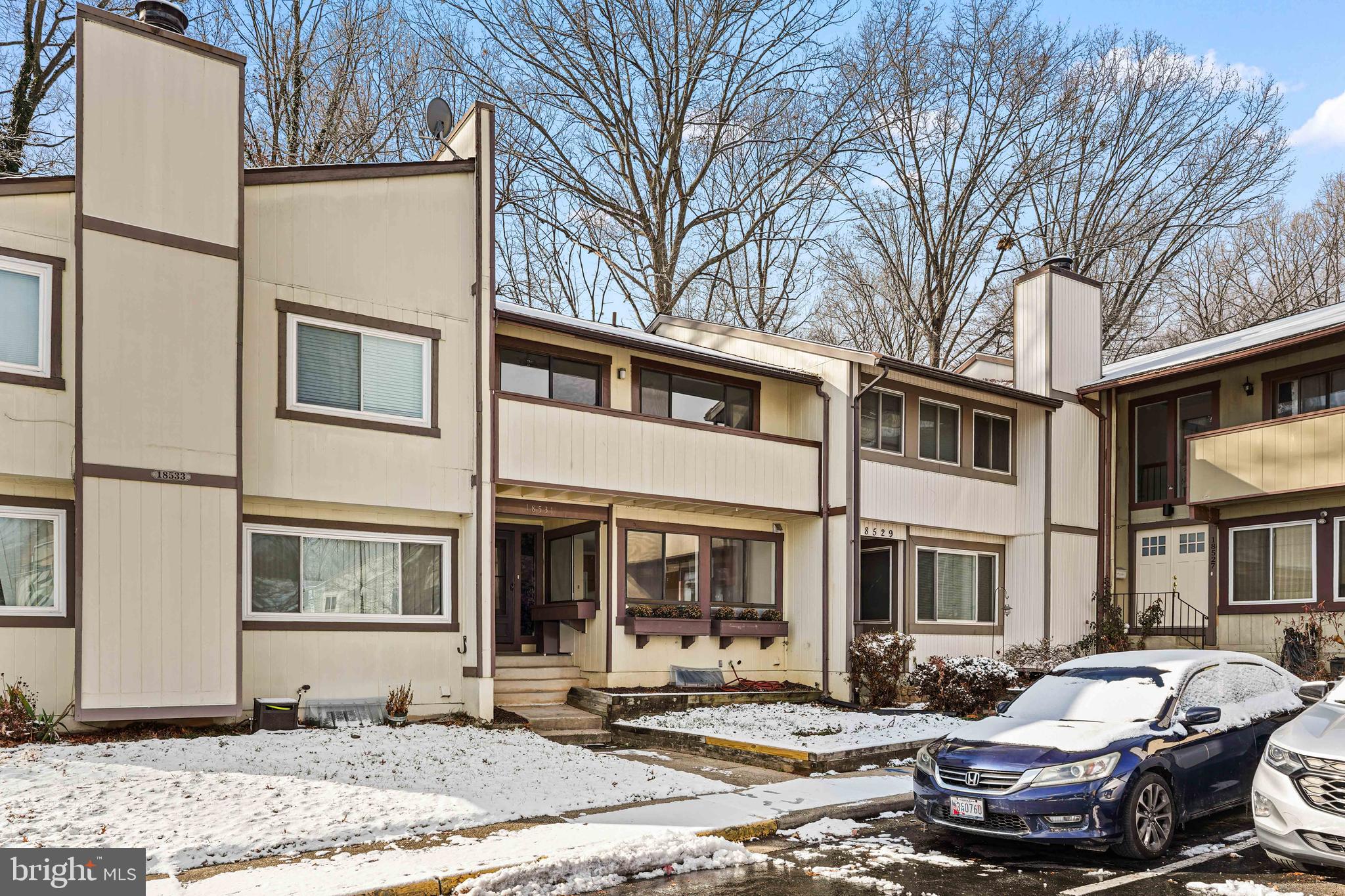 18531 SPLIT ROCK LANE