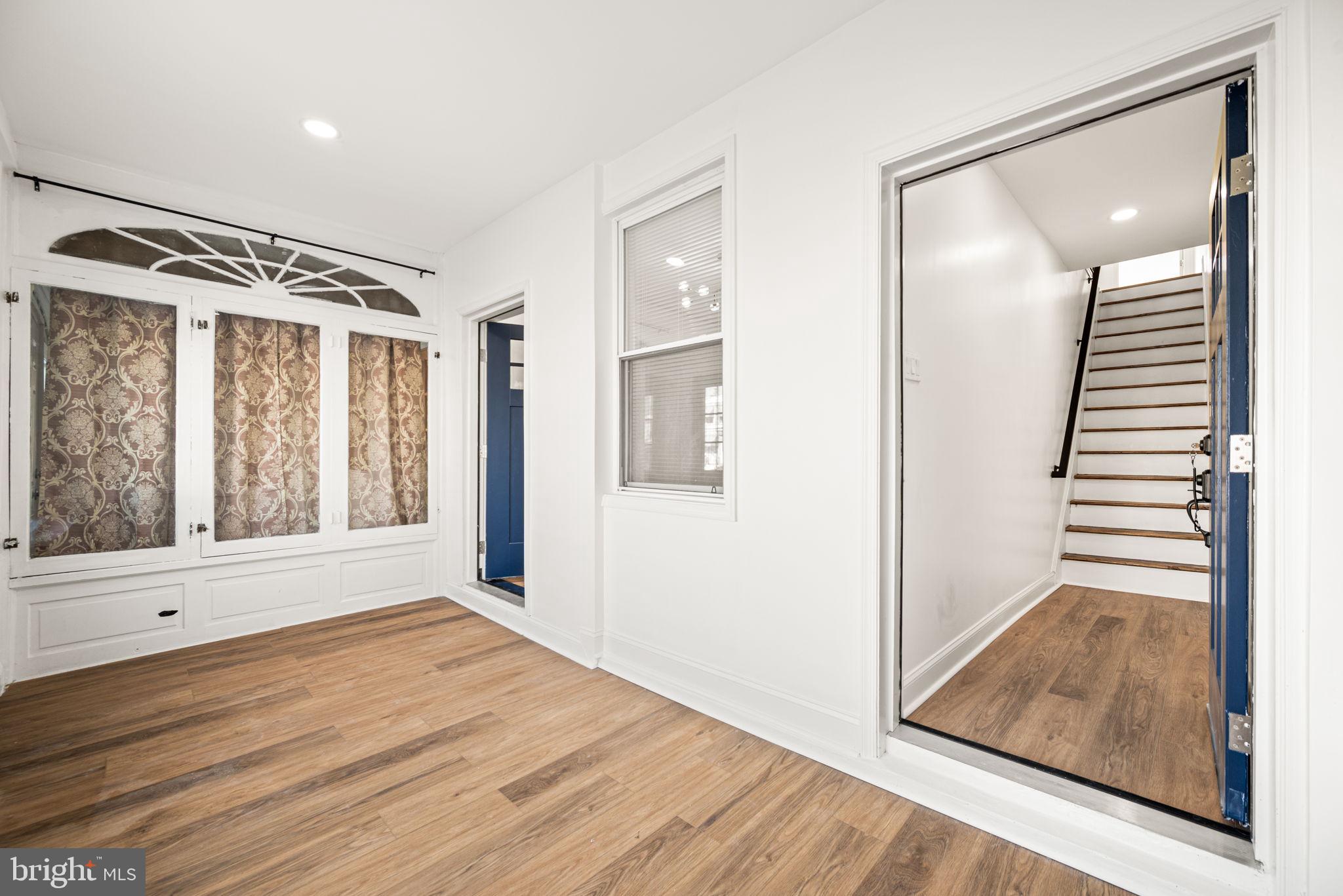 6128 CHESTNUT STREET