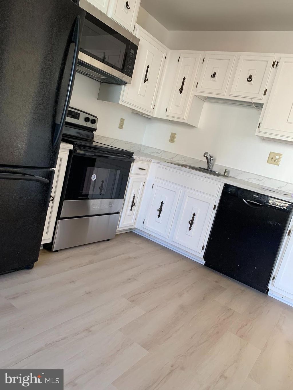 Photo of 12019 Bronzegate Place, SILVER SPRING, MD 20904 (MLS # MDMC2200302)