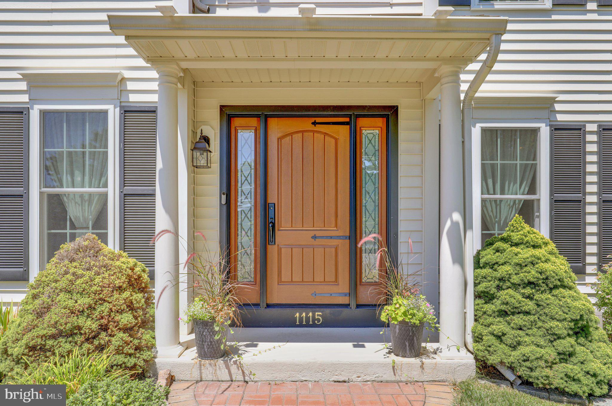1115 STONEHENGE DRIVE