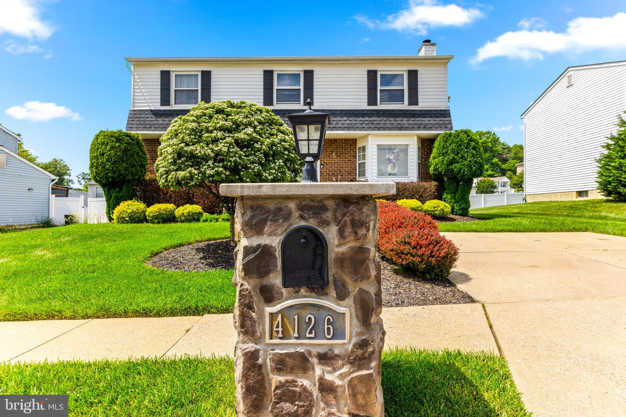 OLDE MILL ESTATES - Residential