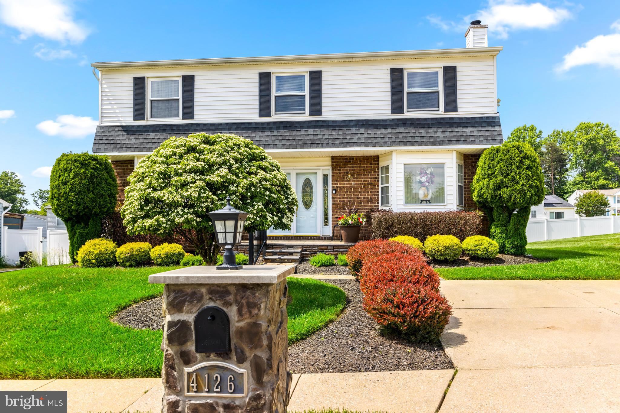 OLDE MILL ESTATES - Residential