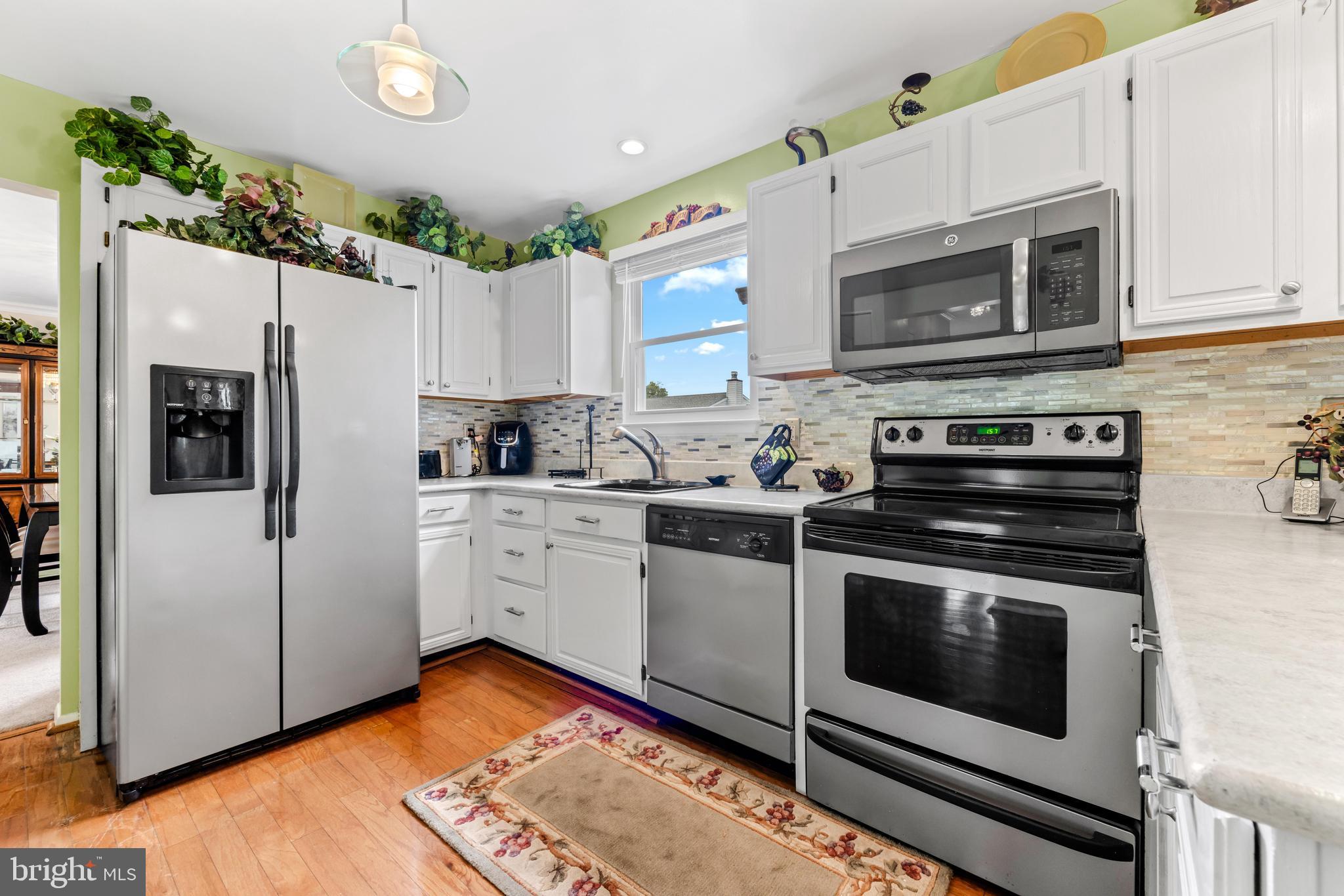 OLDE MILL ESTATES - Residential