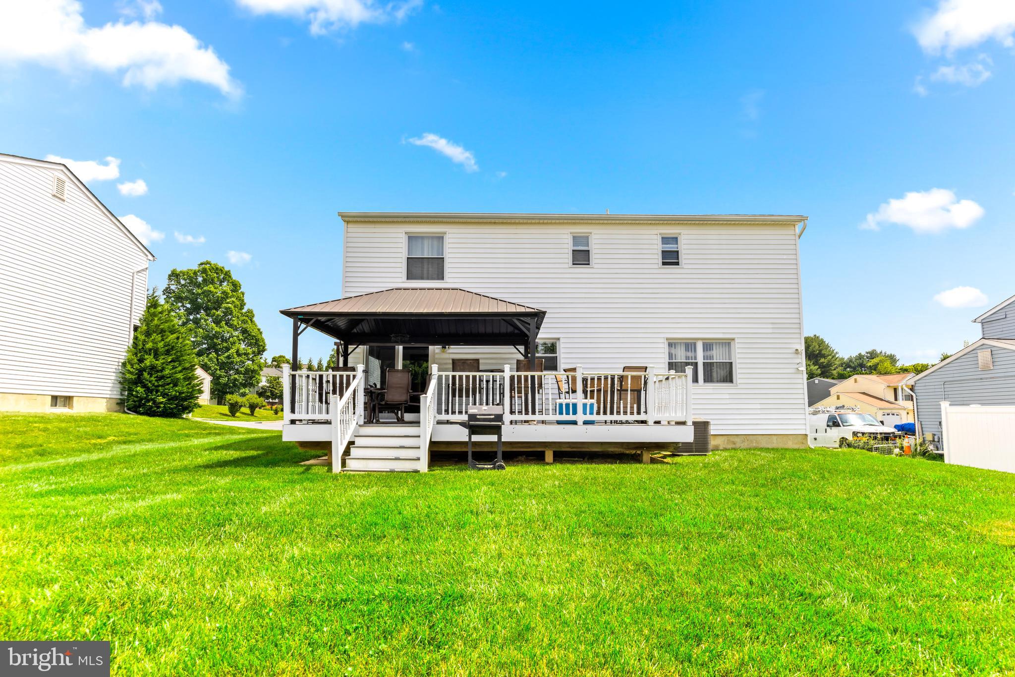 OLDE MILL ESTATES - Residential