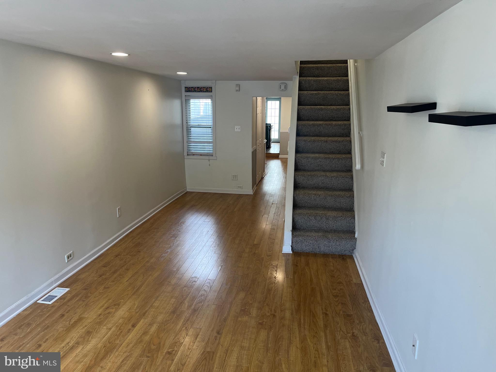 2528 FAIT AVENUE