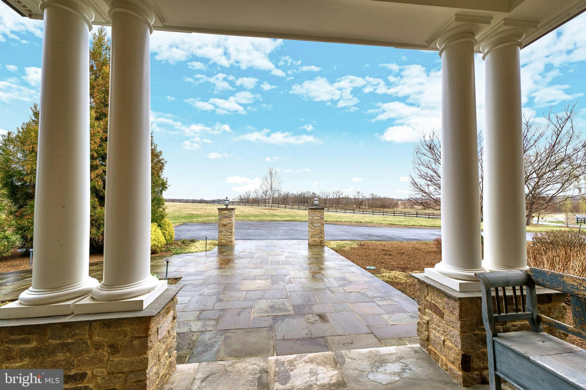 LEE'S CROSSING - Residential