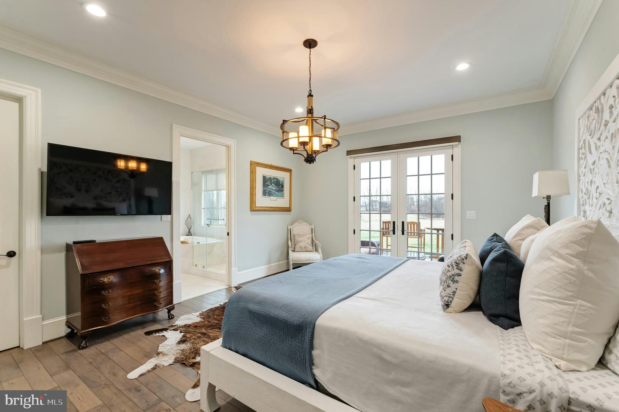 LEE'S CROSSING - Residential