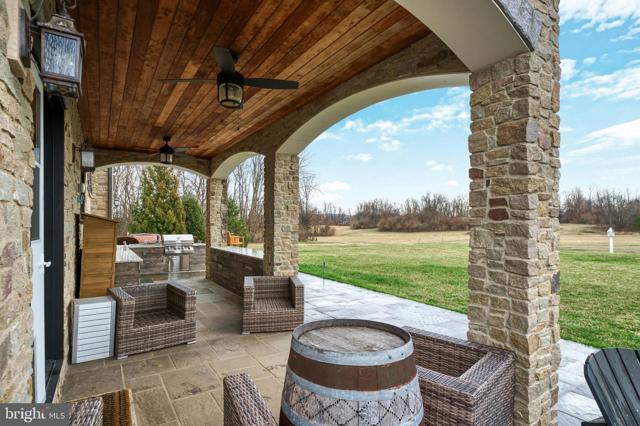 LEE'S CROSSING - Residential