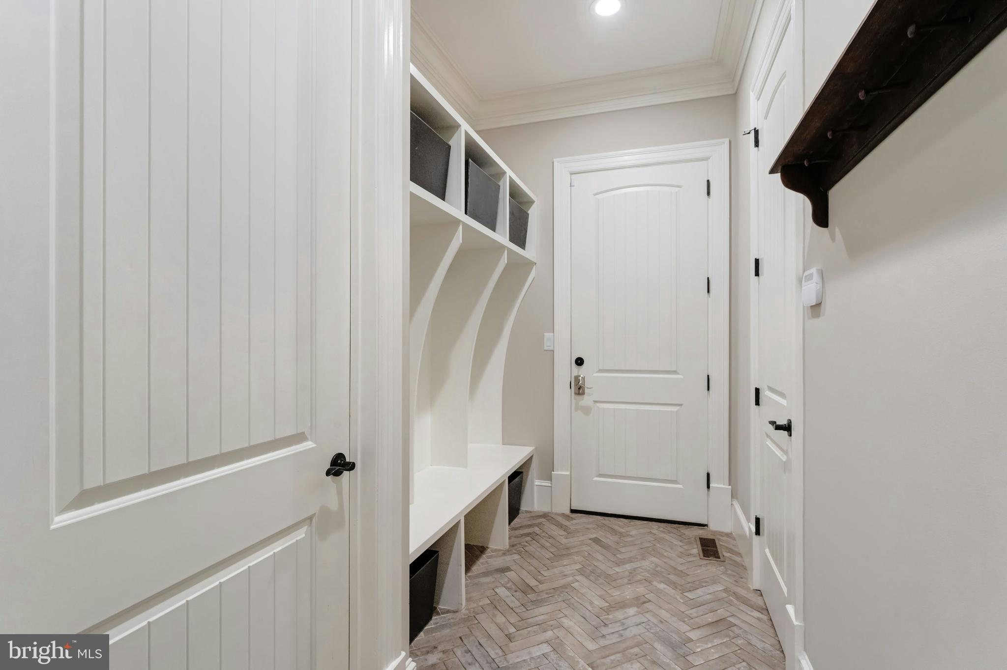 LEE'S CROSSING - Residential