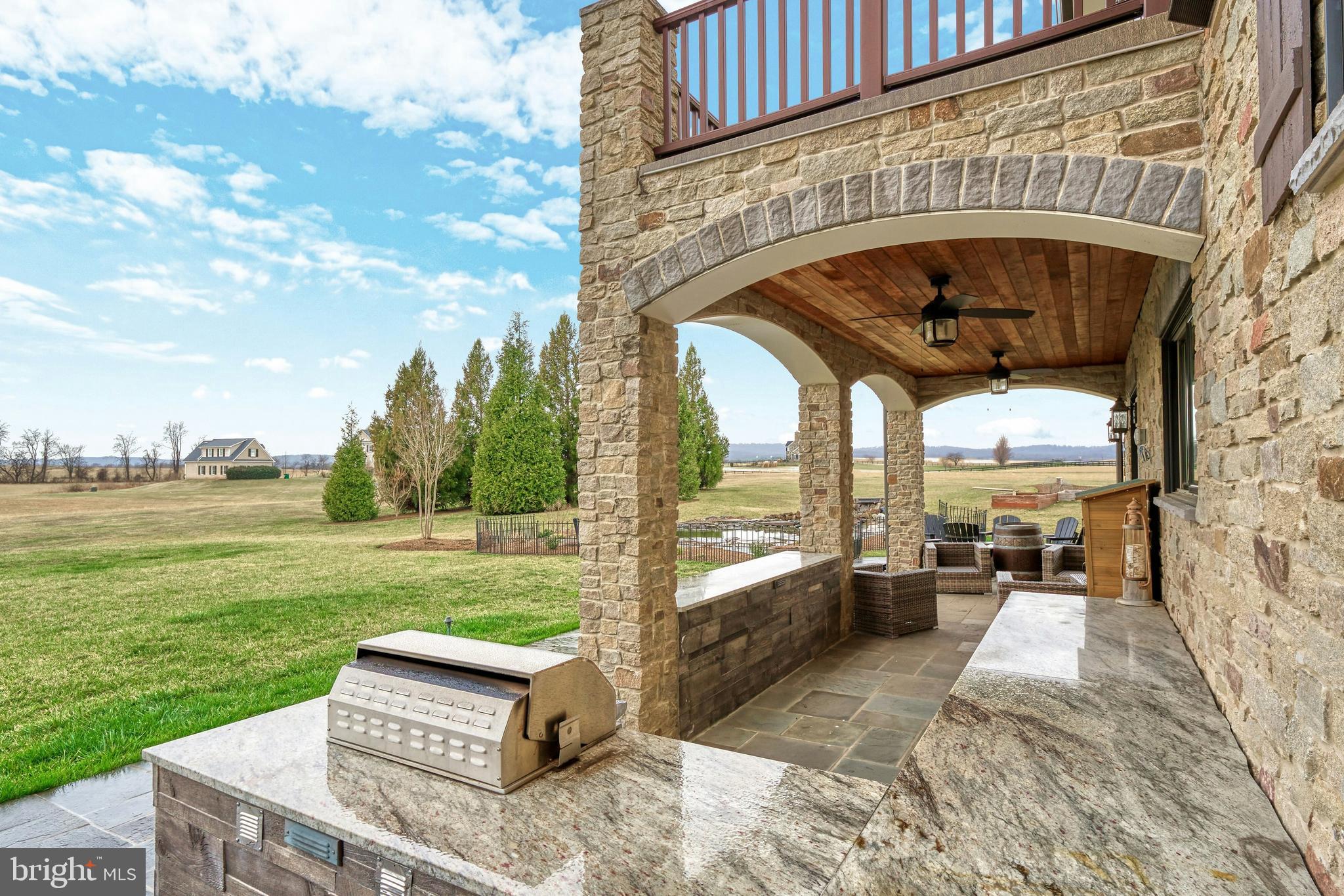 LEE'S CROSSING - Residential