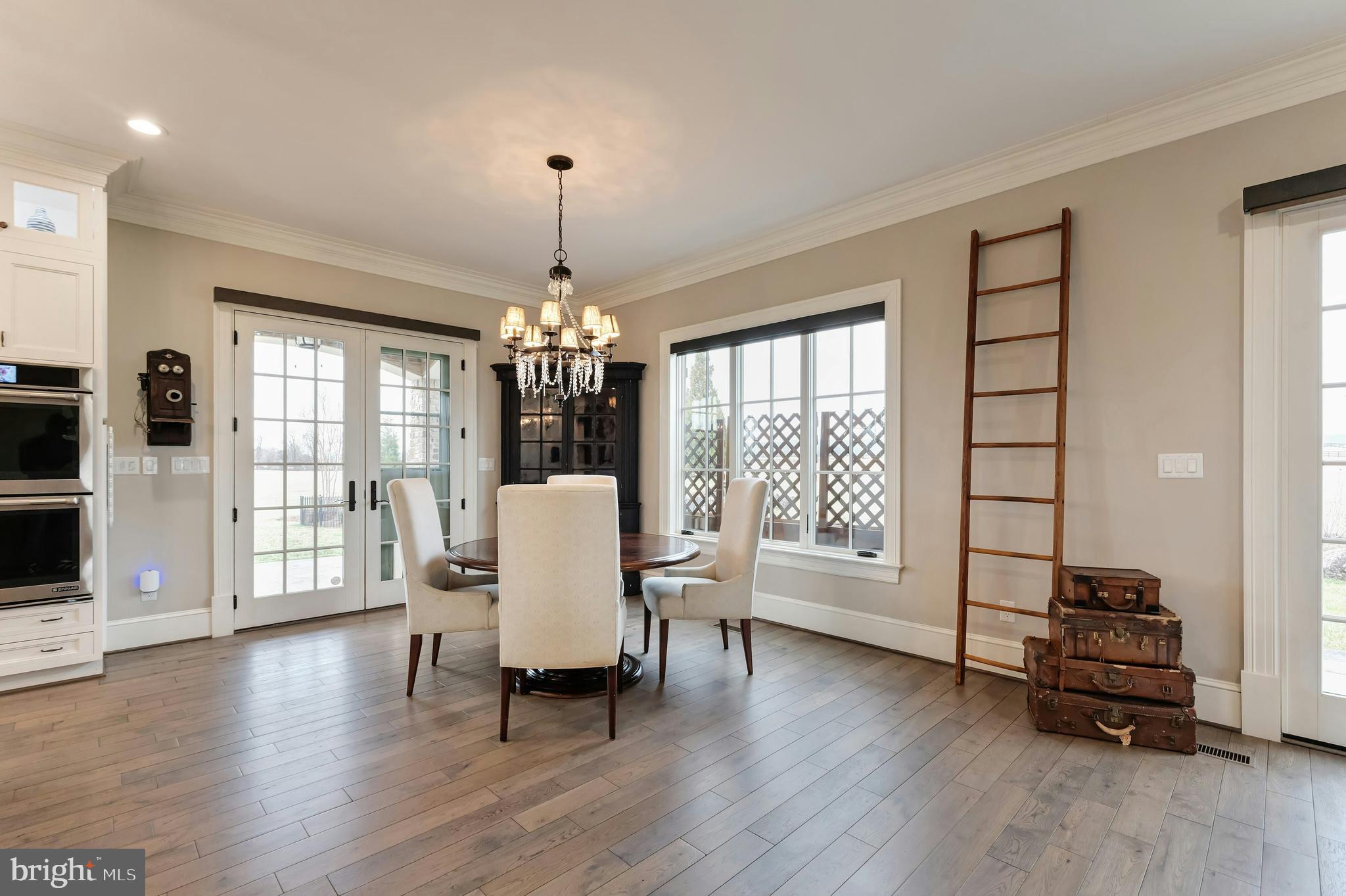 LEE'S CROSSING - Residential