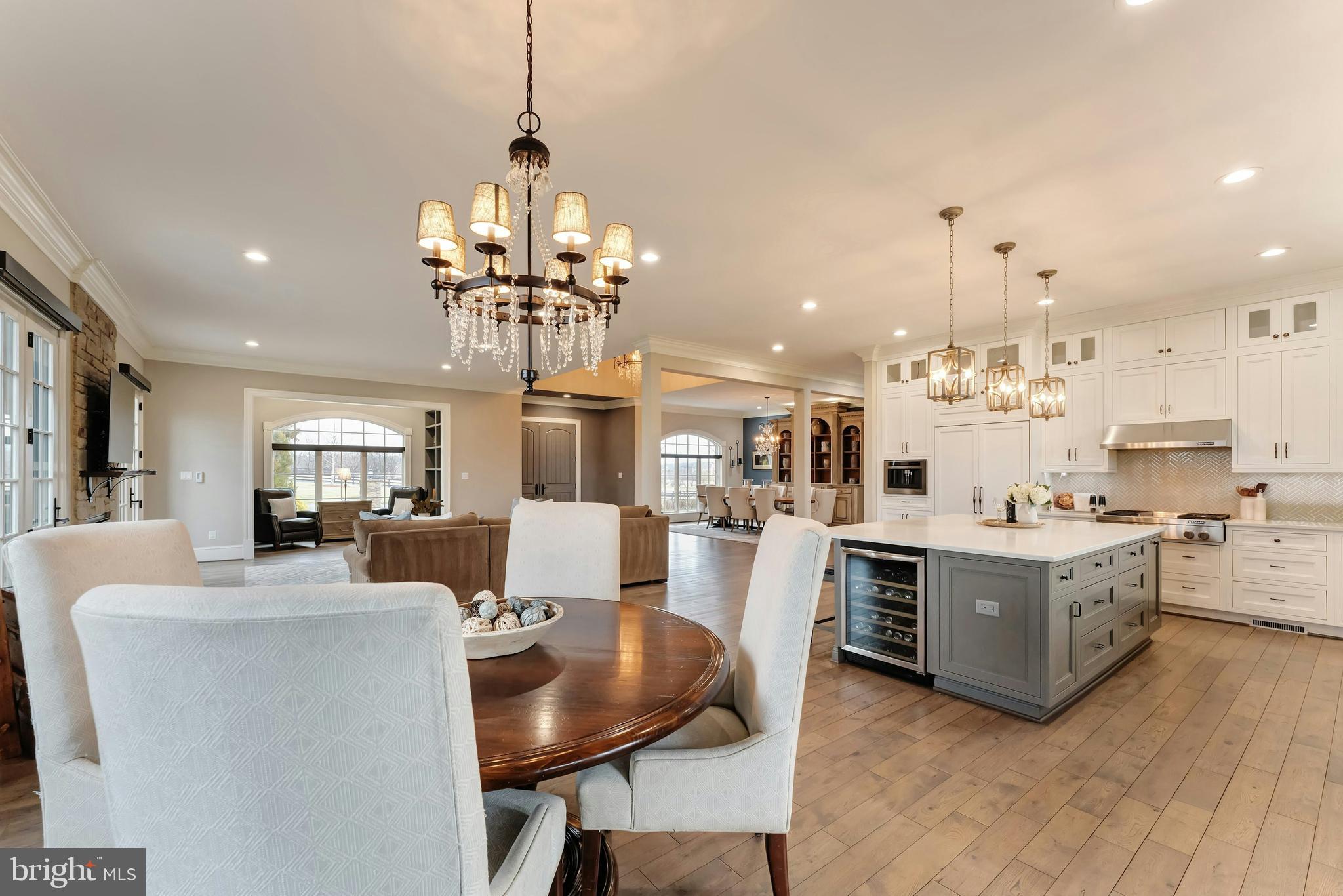 LEE'S CROSSING - Residential