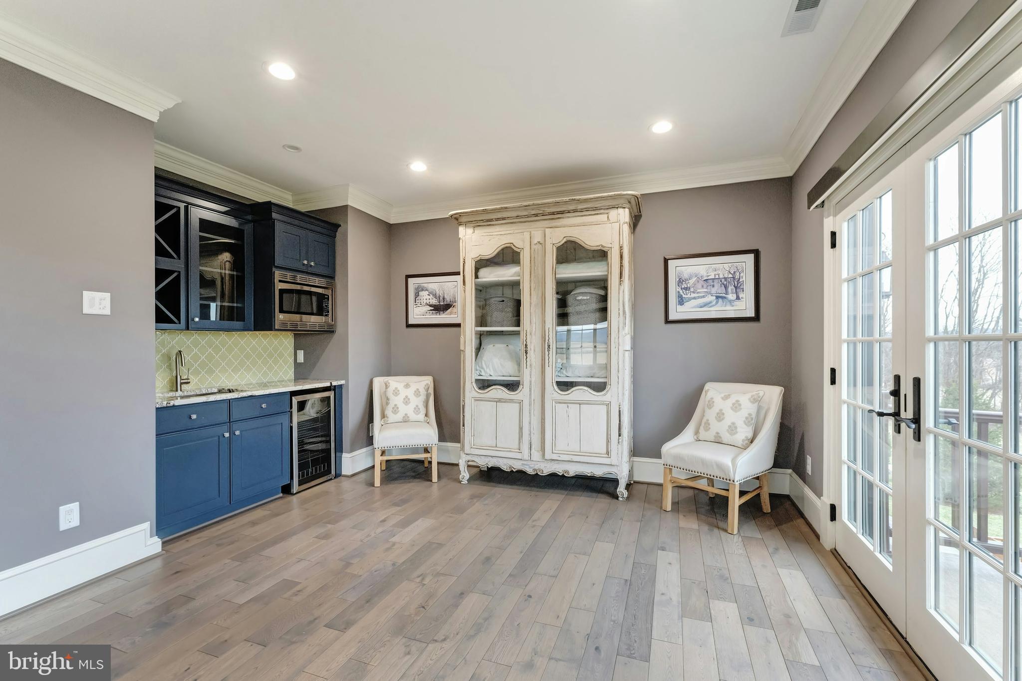 LEE'S CROSSING - Residential