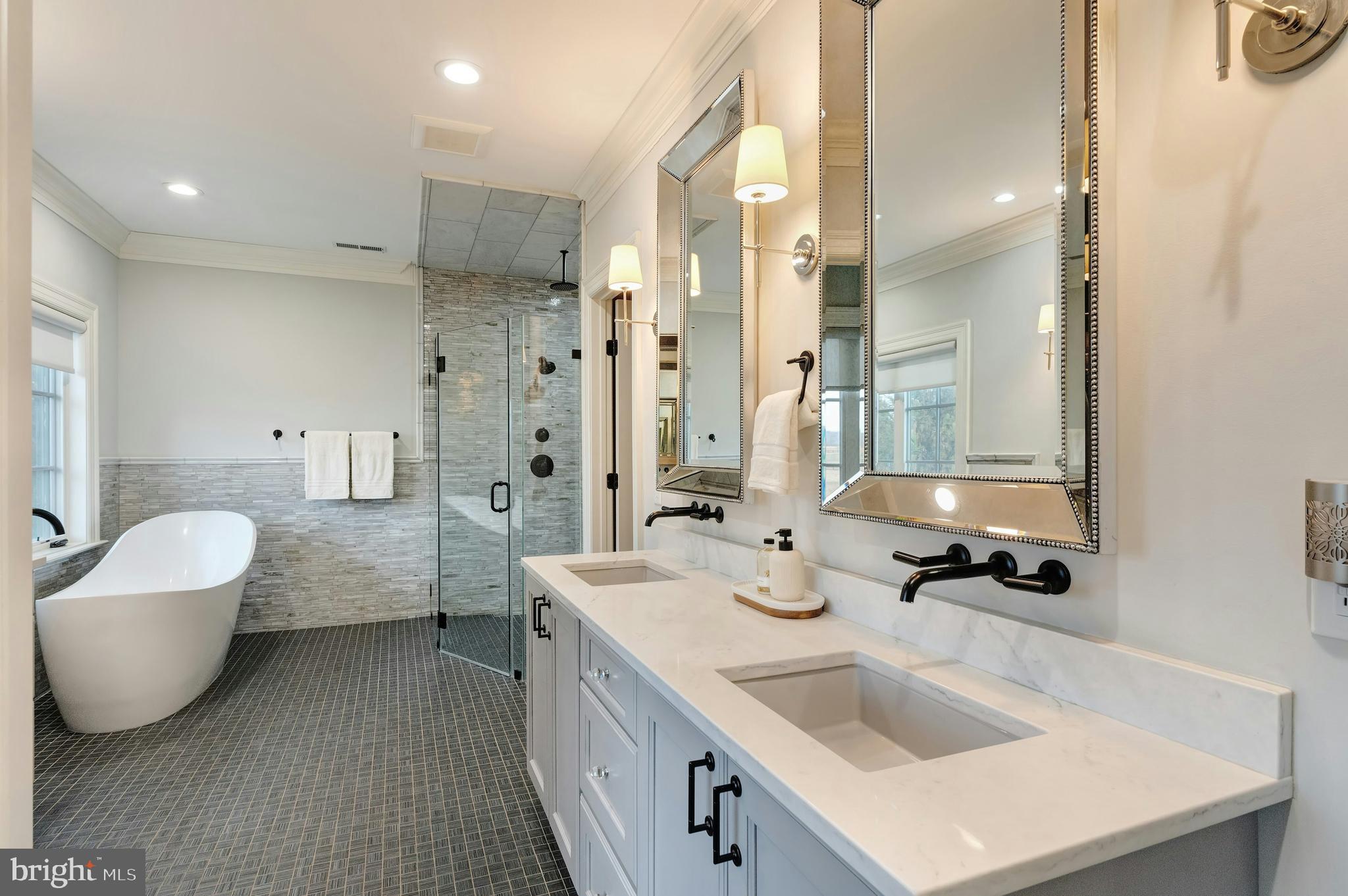 LEE'S CROSSING - Residential