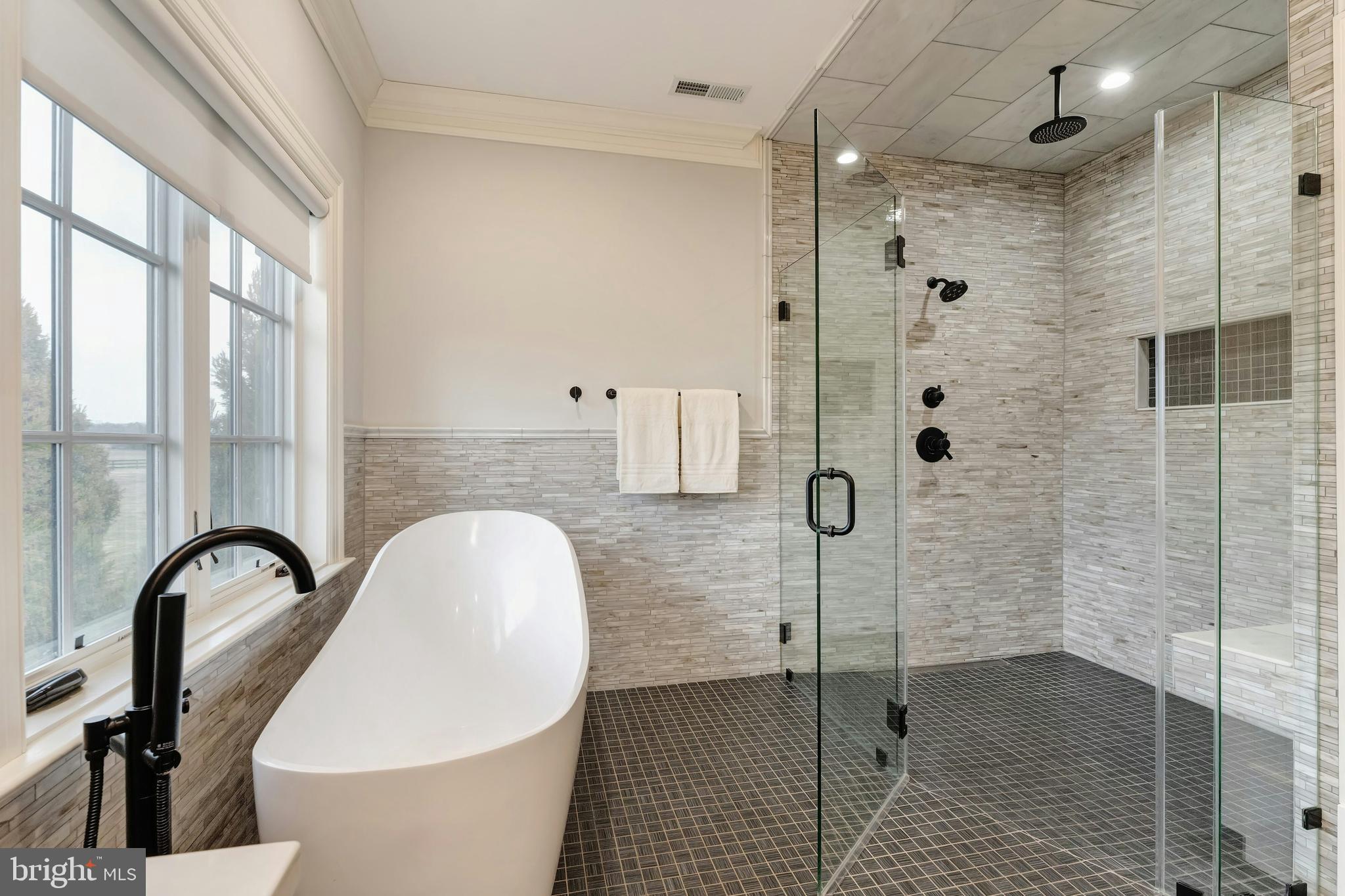 LEE'S CROSSING - Residential