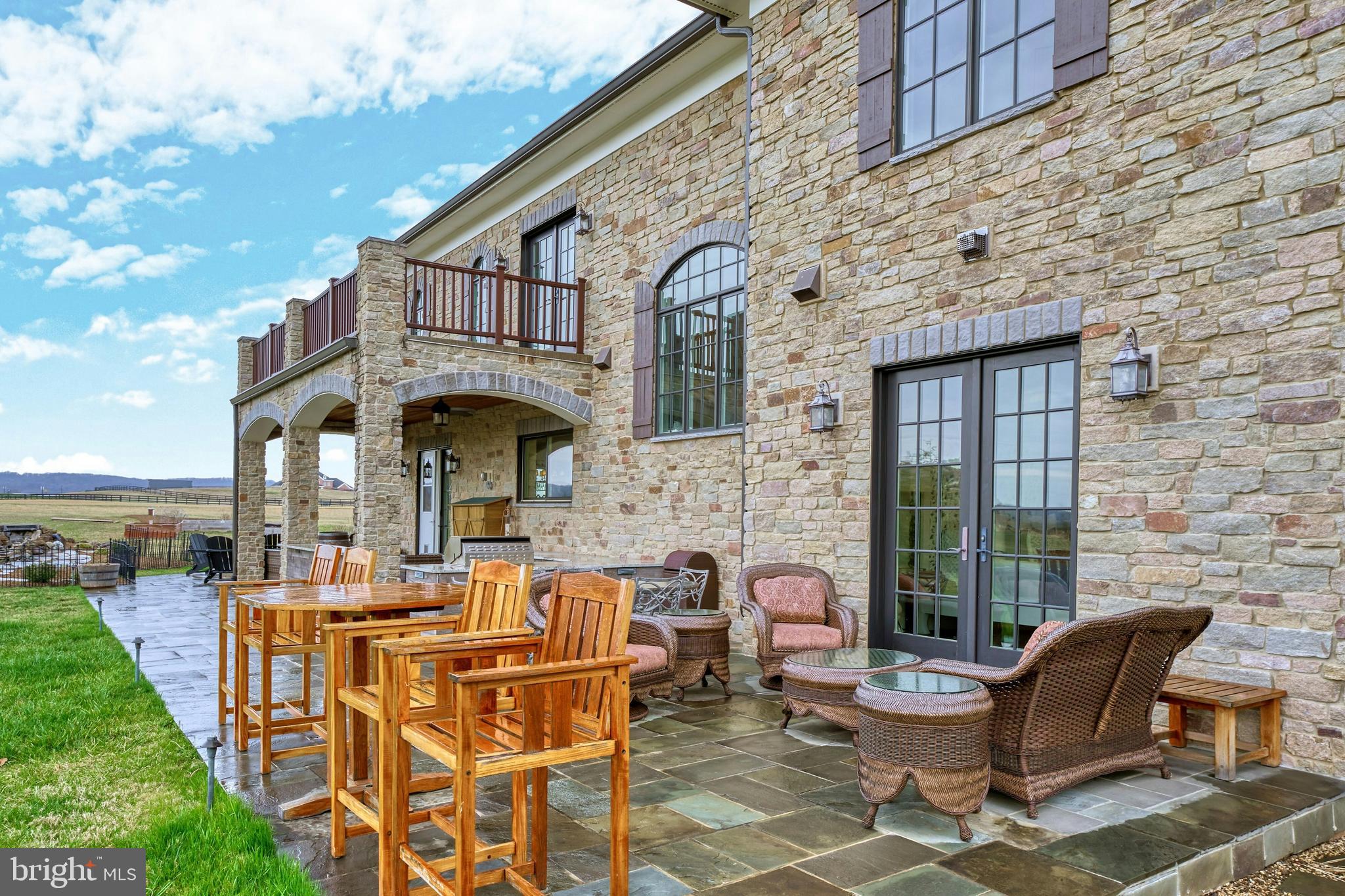 LEE'S CROSSING - Residential