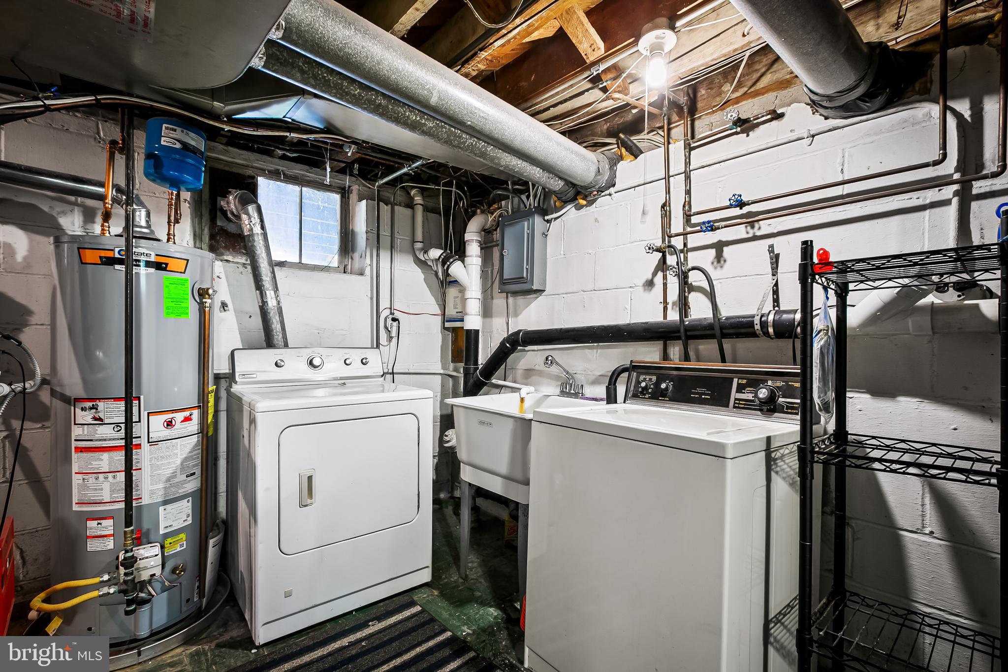 LAURAVILLE HISTORIC DISTRICT - Residential