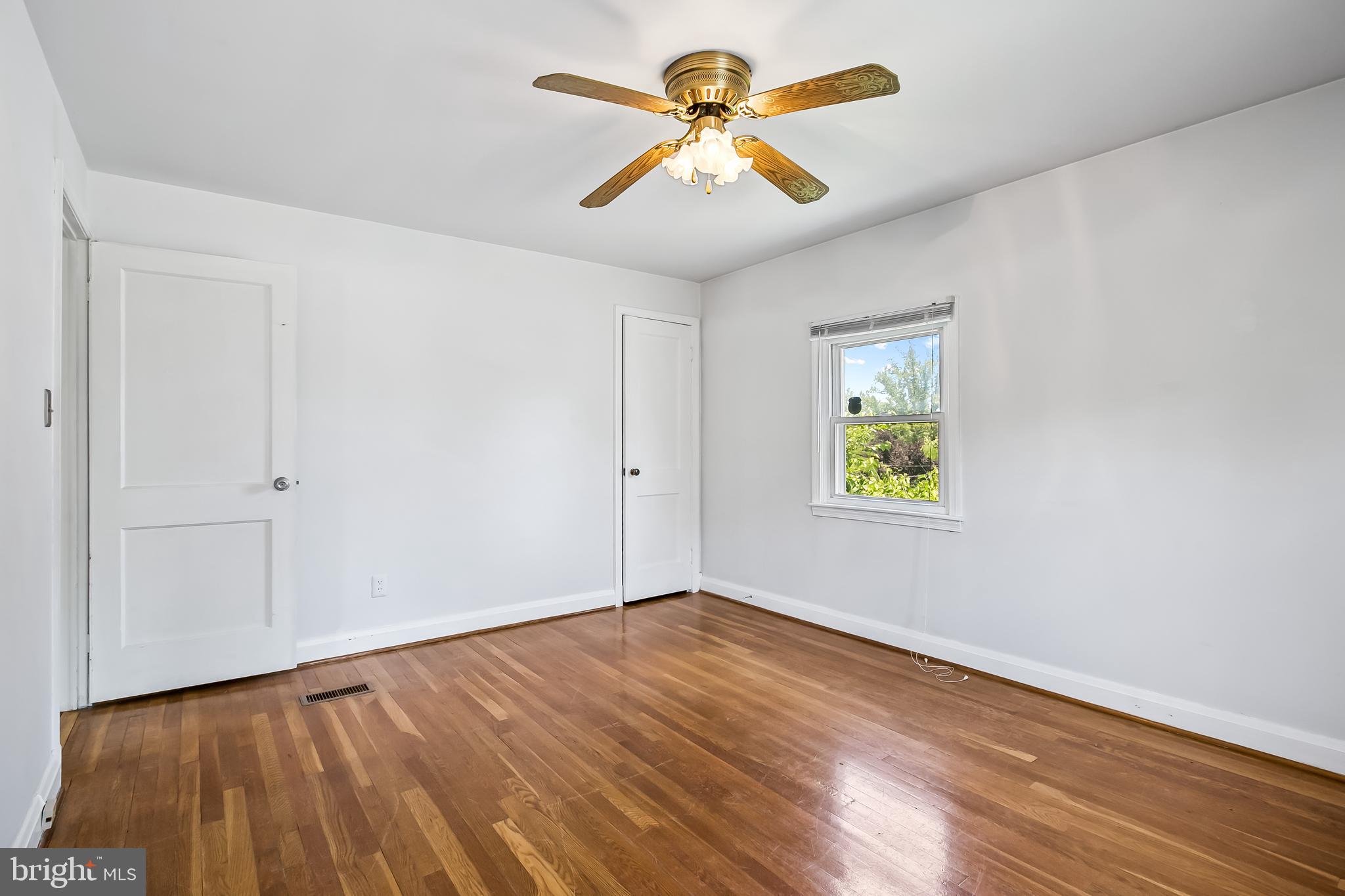 LAURAVILLE HISTORIC DISTRICT - Residential