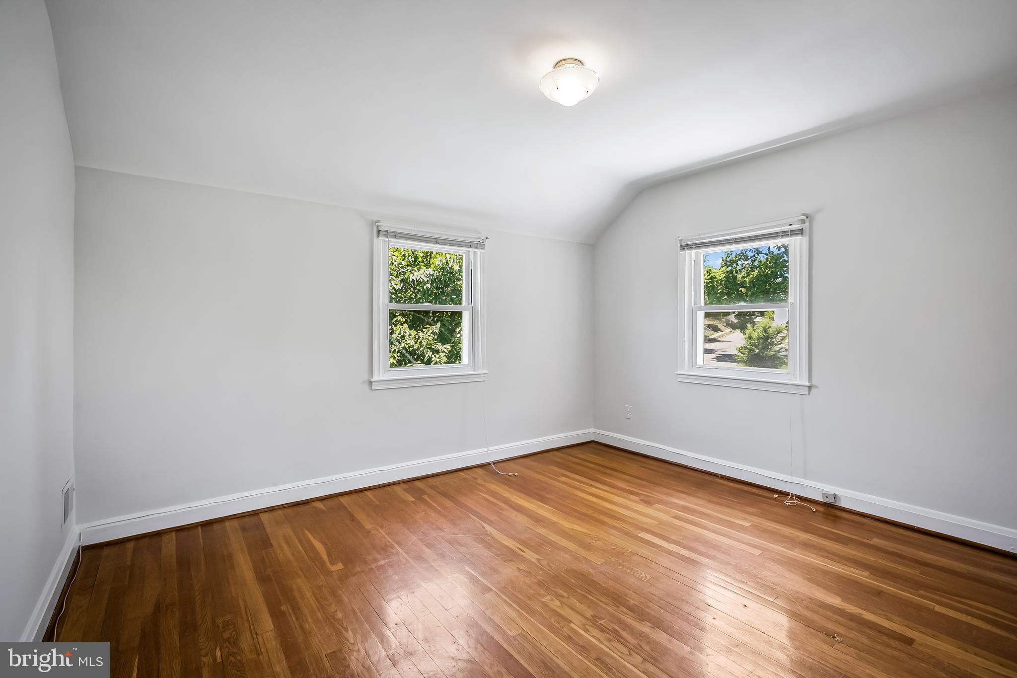 LAURAVILLE HISTORIC DISTRICT - Residential