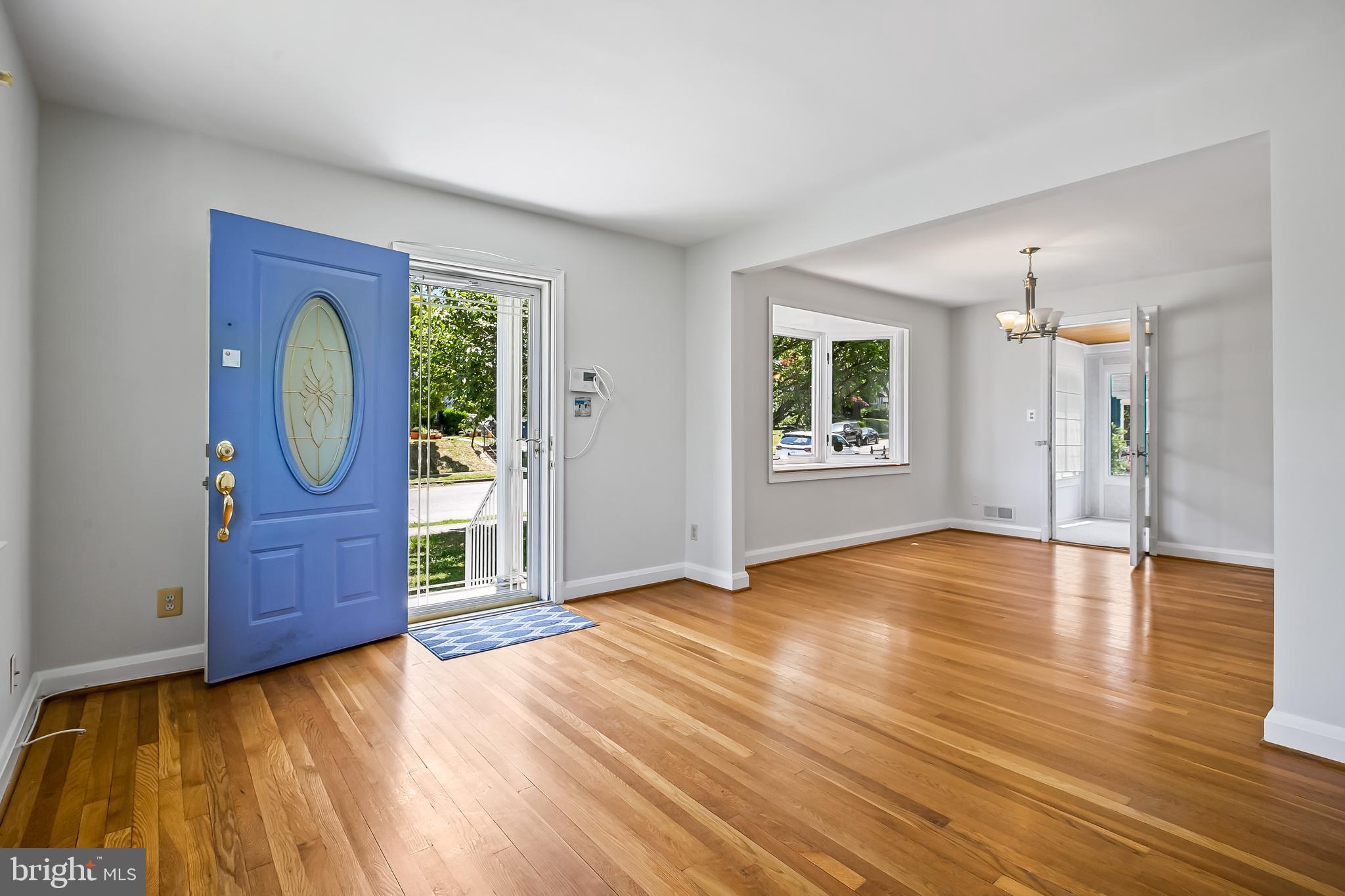 LAURAVILLE HISTORIC DISTRICT - Residential