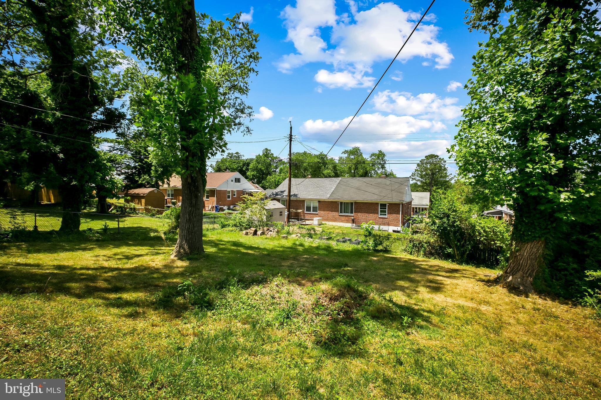 LAURAVILLE HISTORIC DISTRICT - Residential