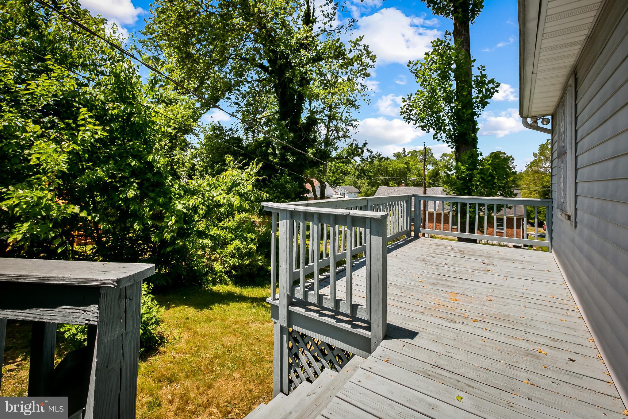 LAURAVILLE HISTORIC DISTRICT - Residential