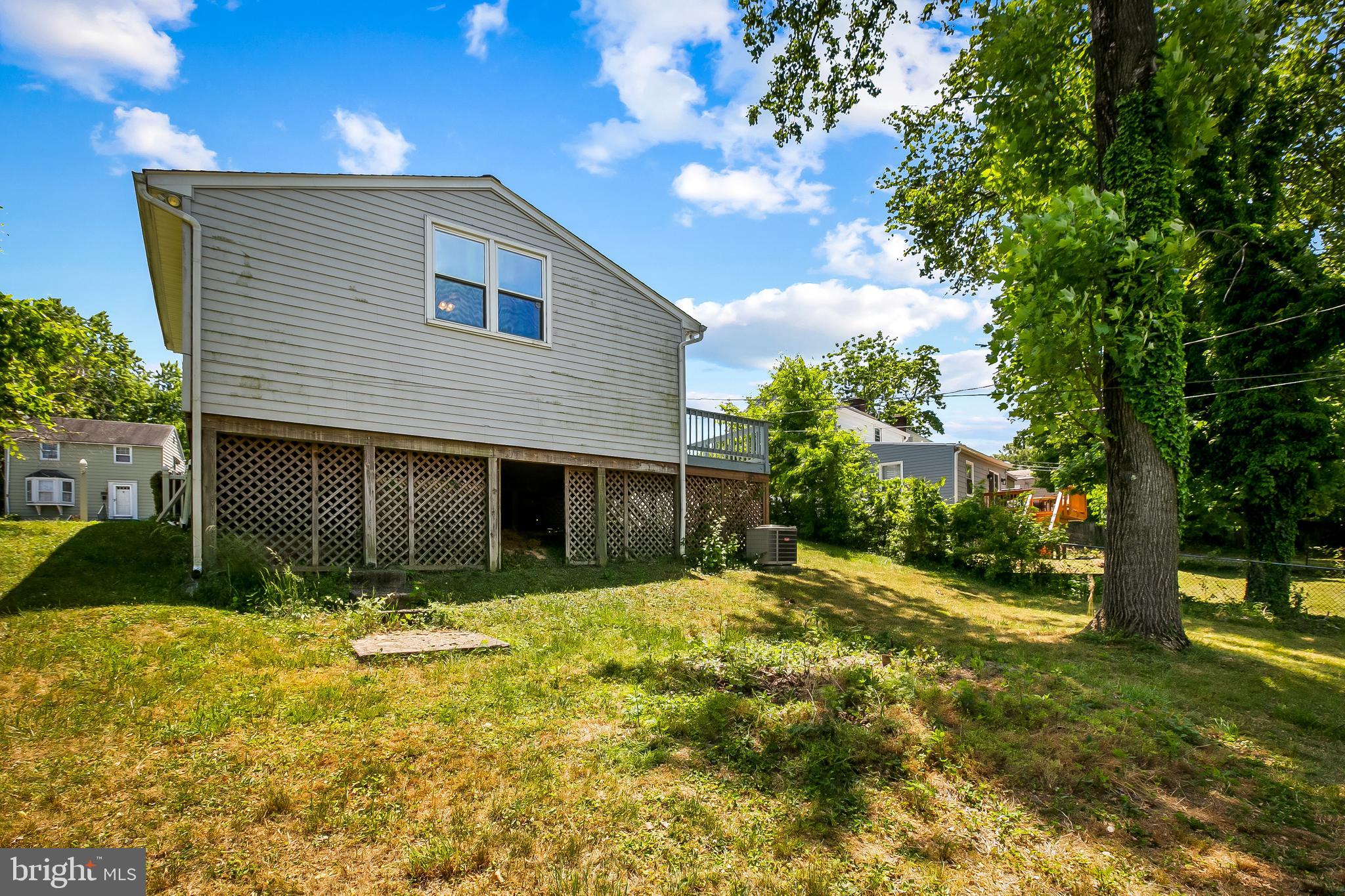 LAURAVILLE HISTORIC DISTRICT - Residential
