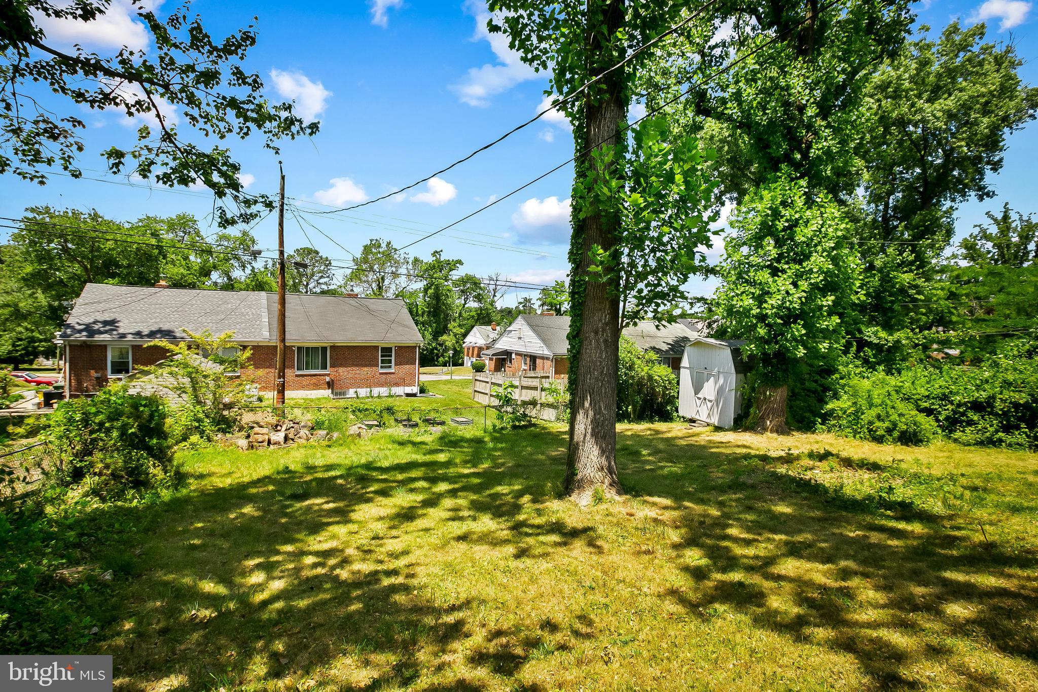 LAURAVILLE HISTORIC DISTRICT - Residential