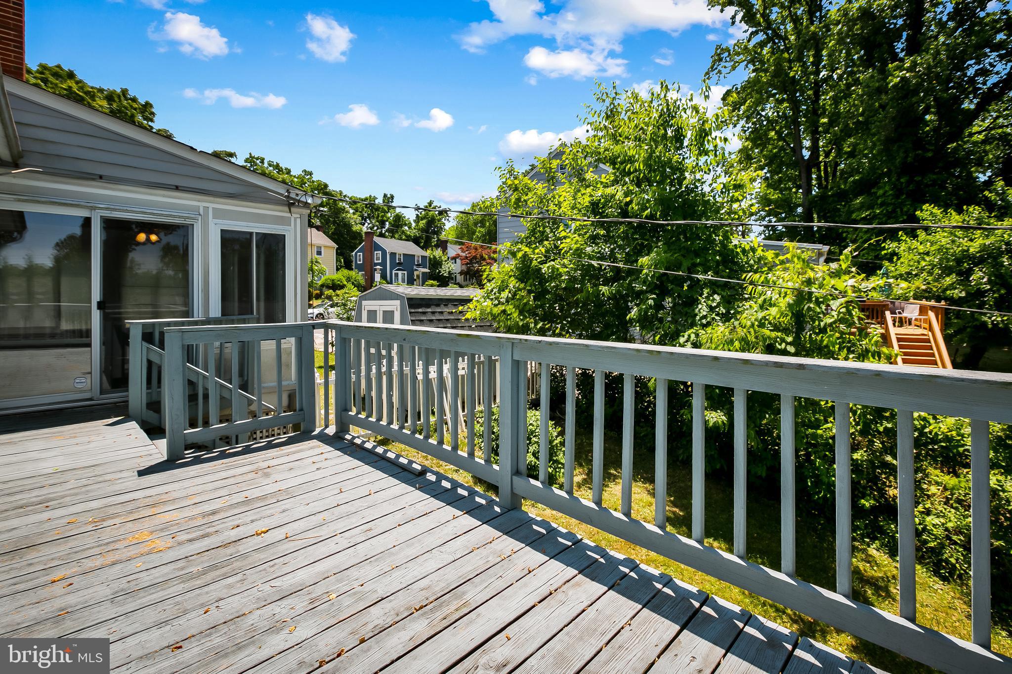 LAURAVILLE HISTORIC DISTRICT - Residential