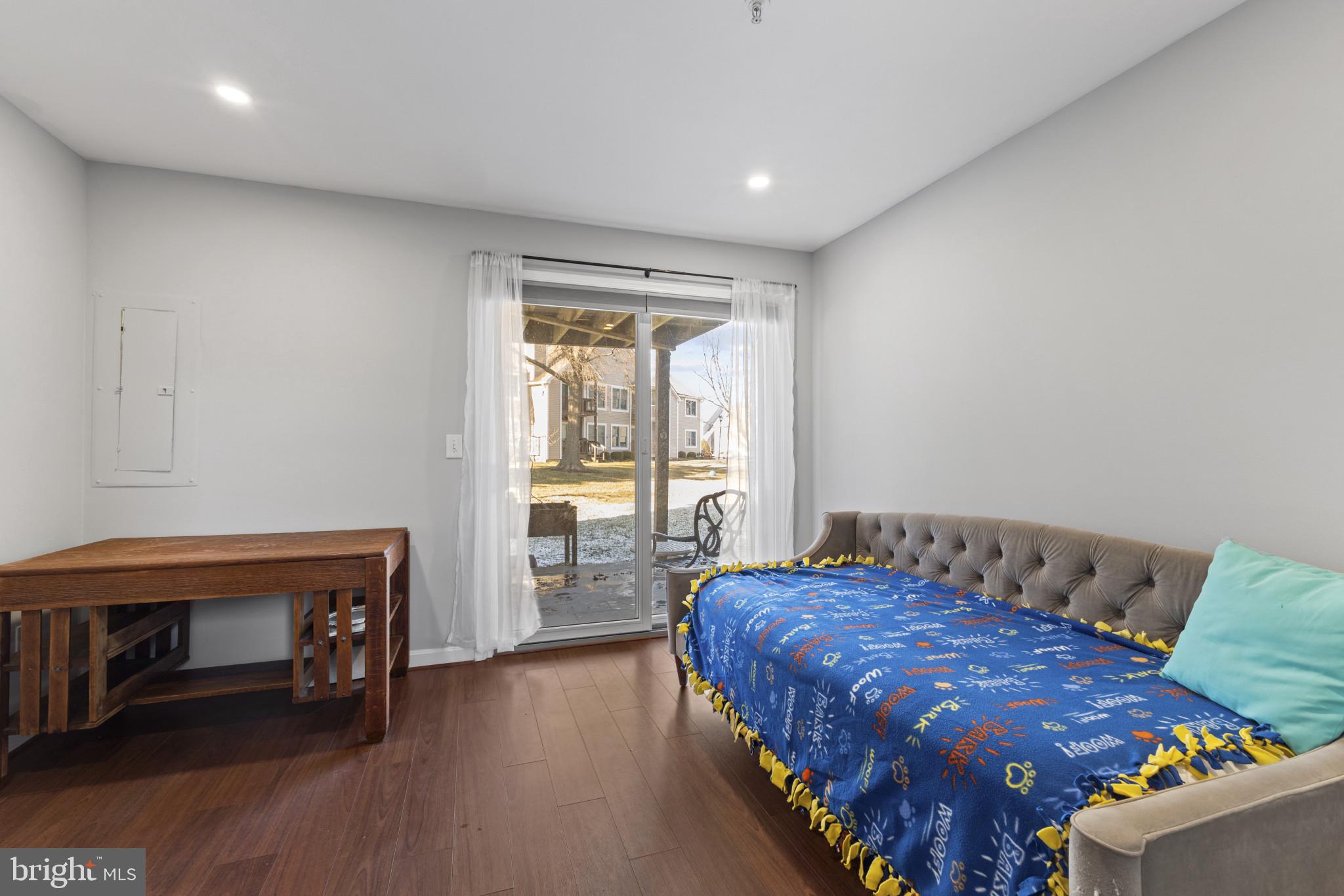 BAYSIDE MARINA - Residential