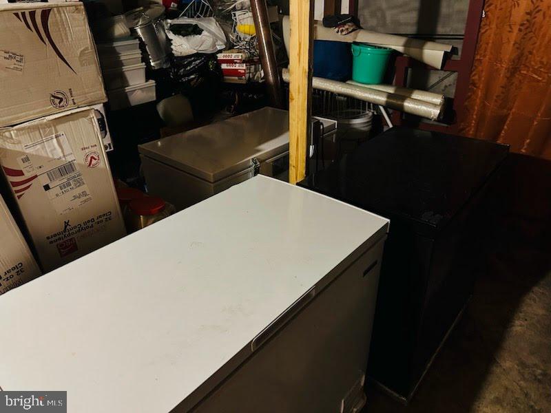 YORK CITY - Commercial Sale