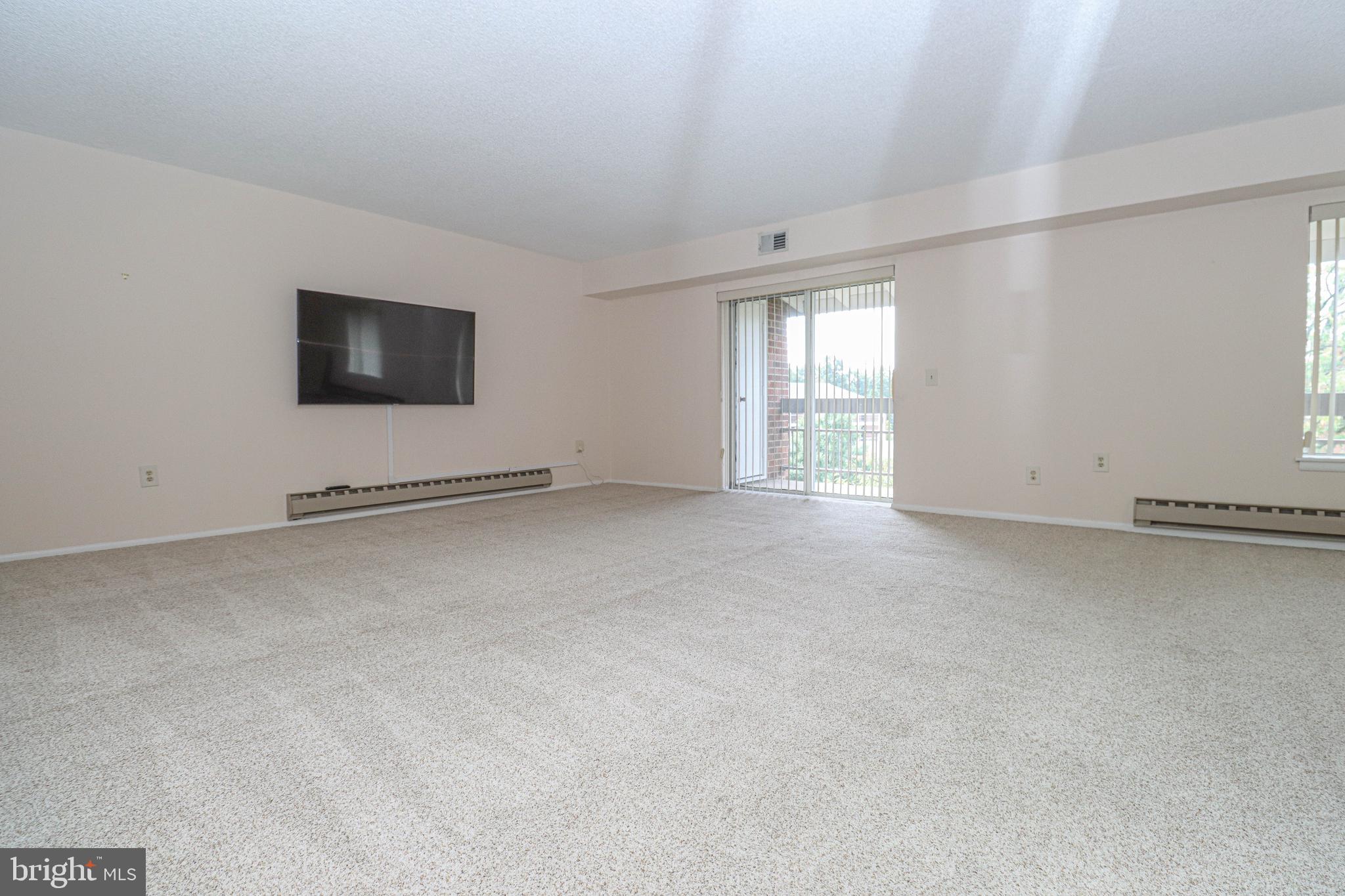 LEISURE WORLD - Residential