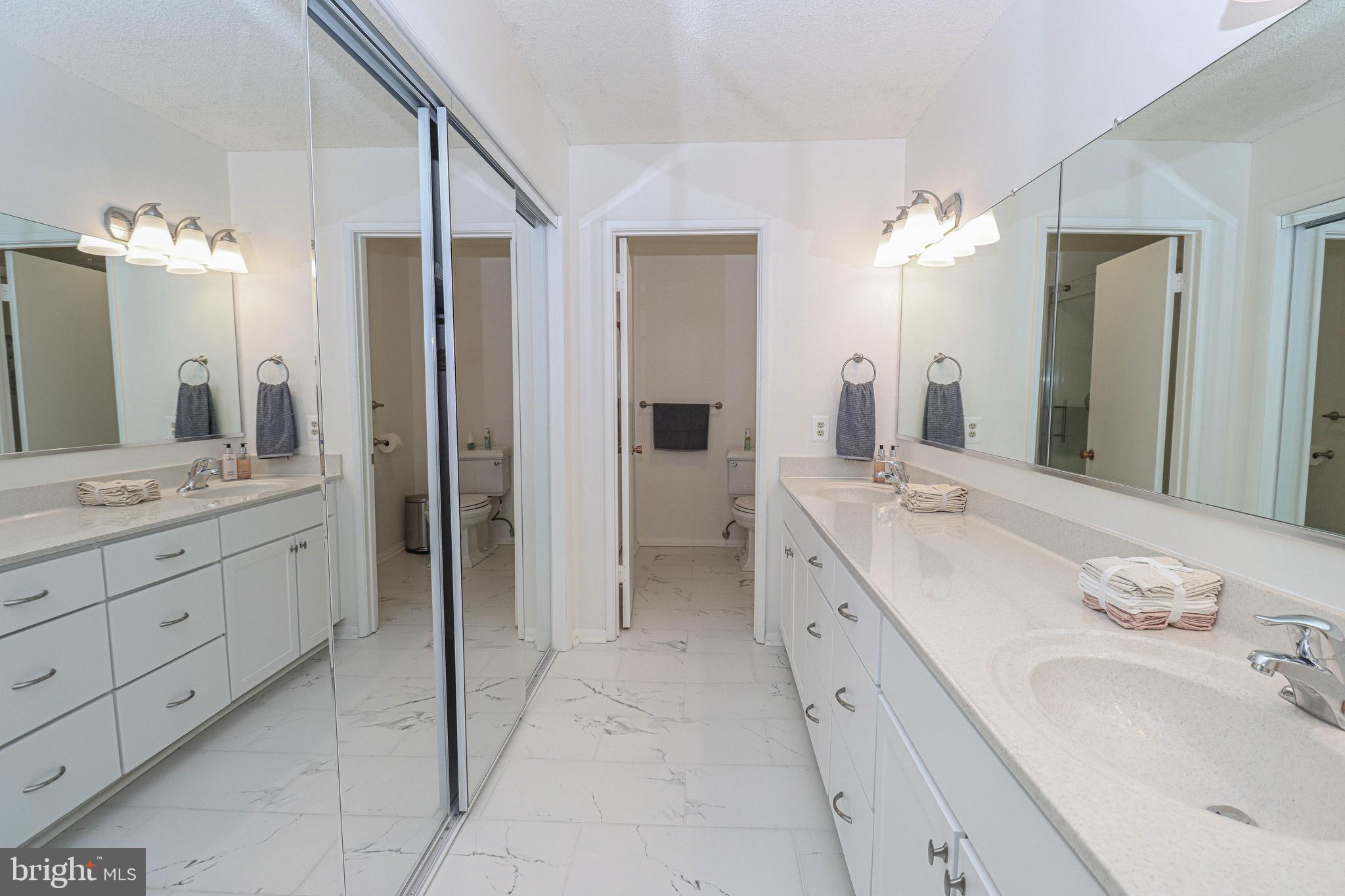 LEISURE WORLD - Residential