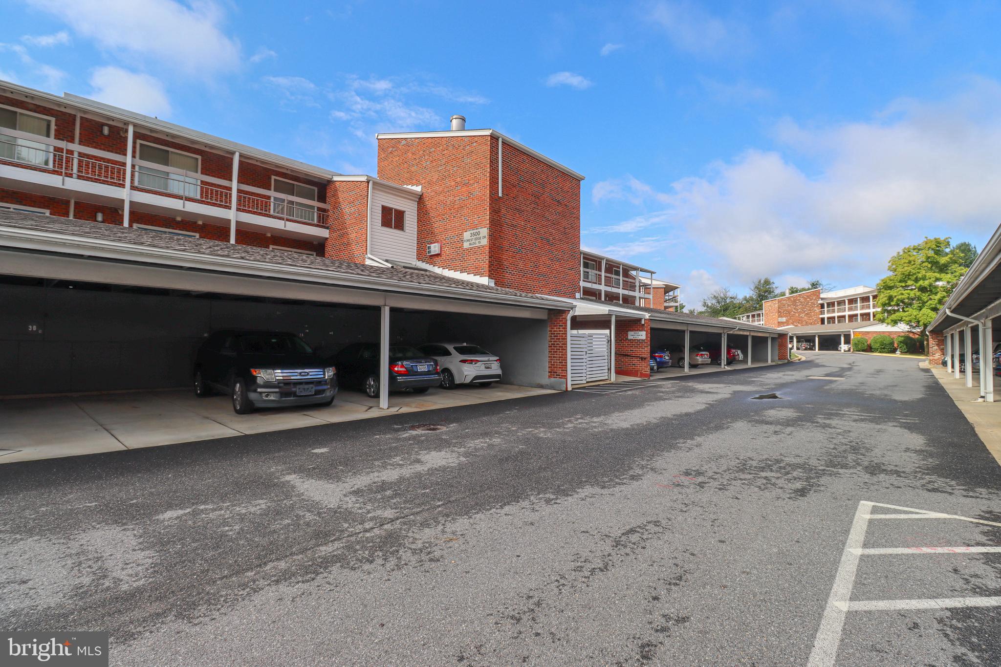 LEISURE WORLD - Residential