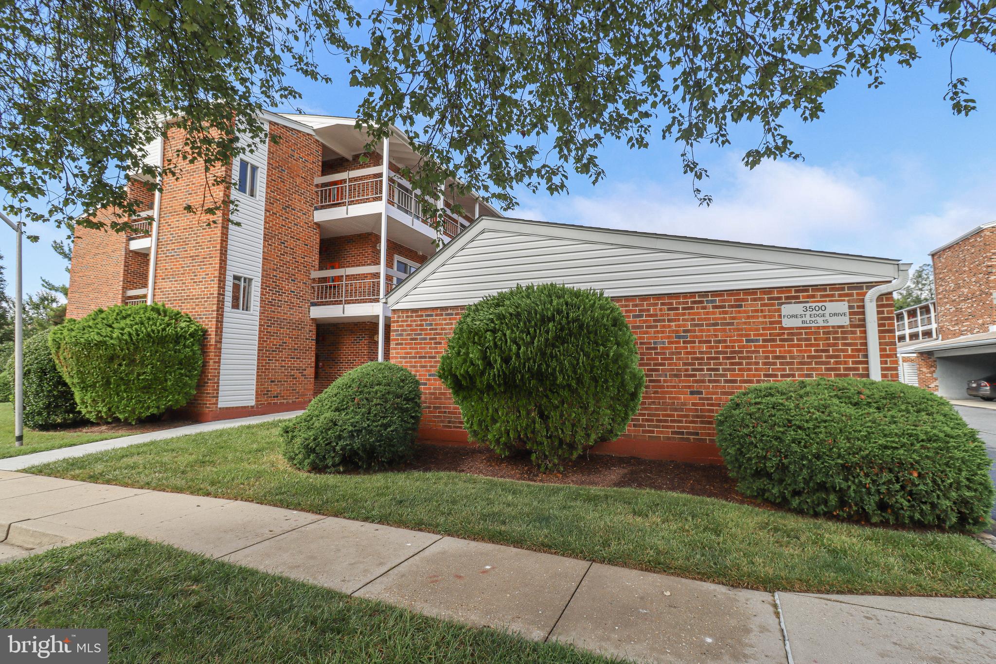 LEISURE WORLD - Residential