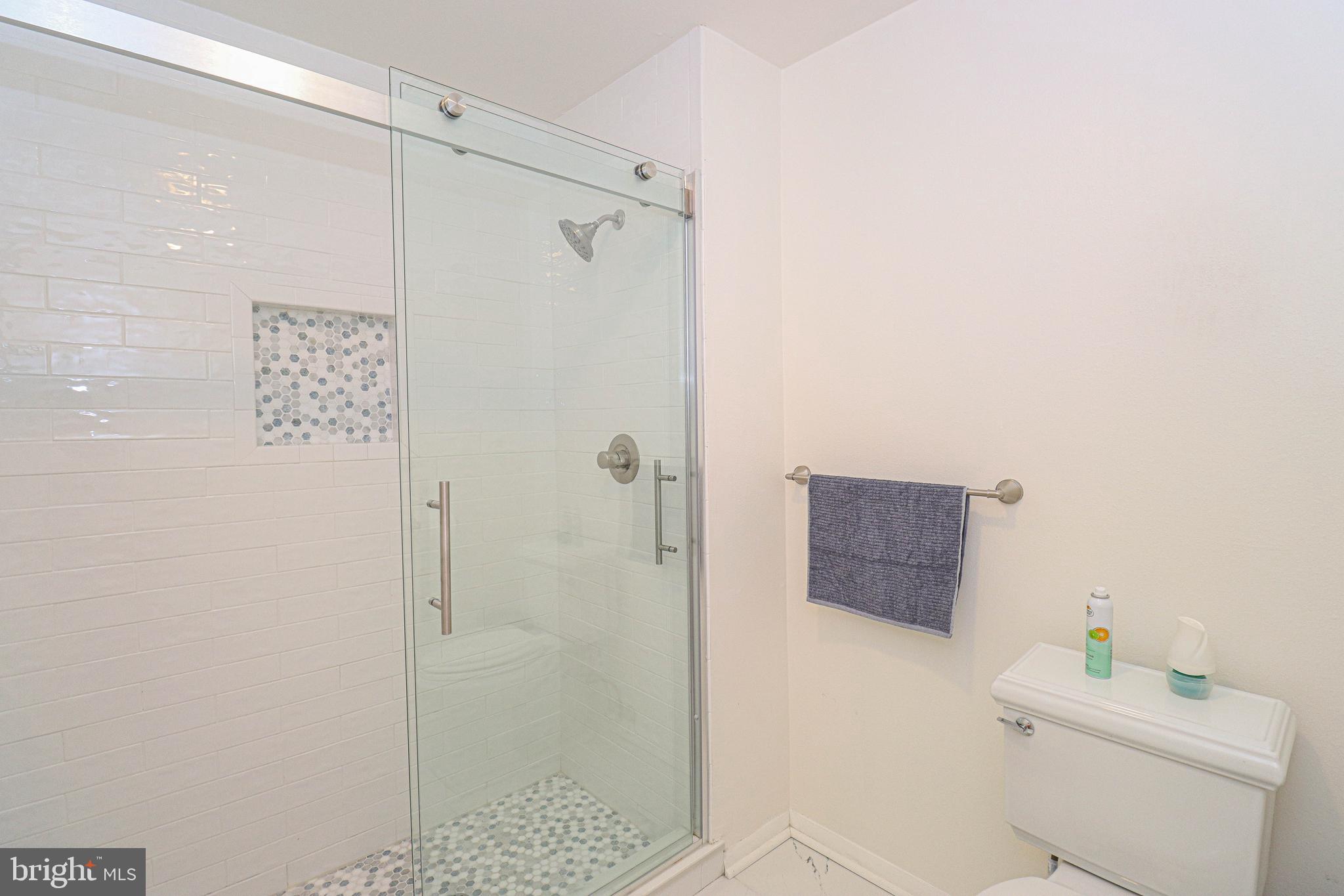 LEISURE WORLD - Residential