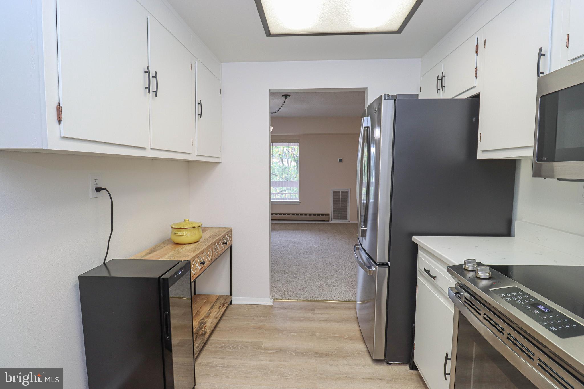 LEISURE WORLD - Residential