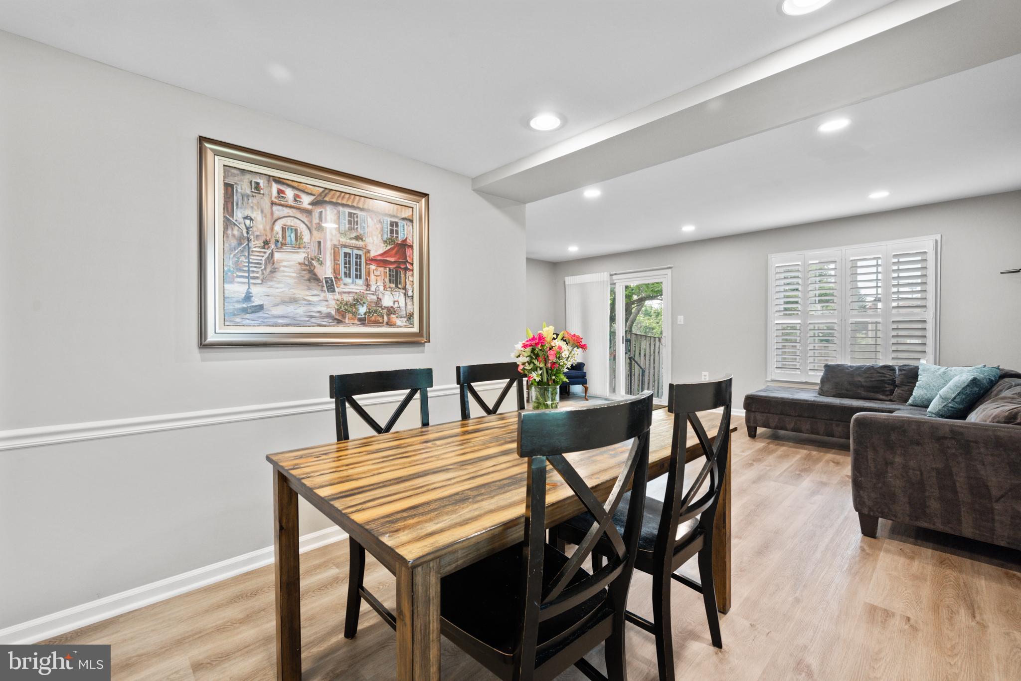 PINECREST - Residential