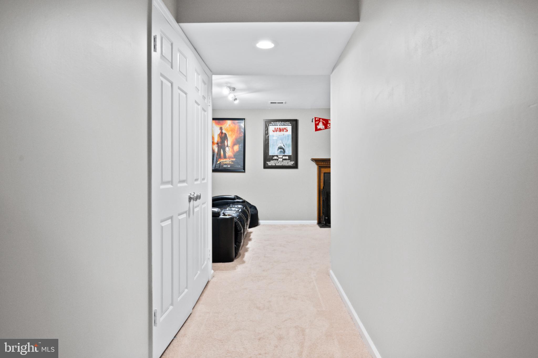 PINECREST - Residential