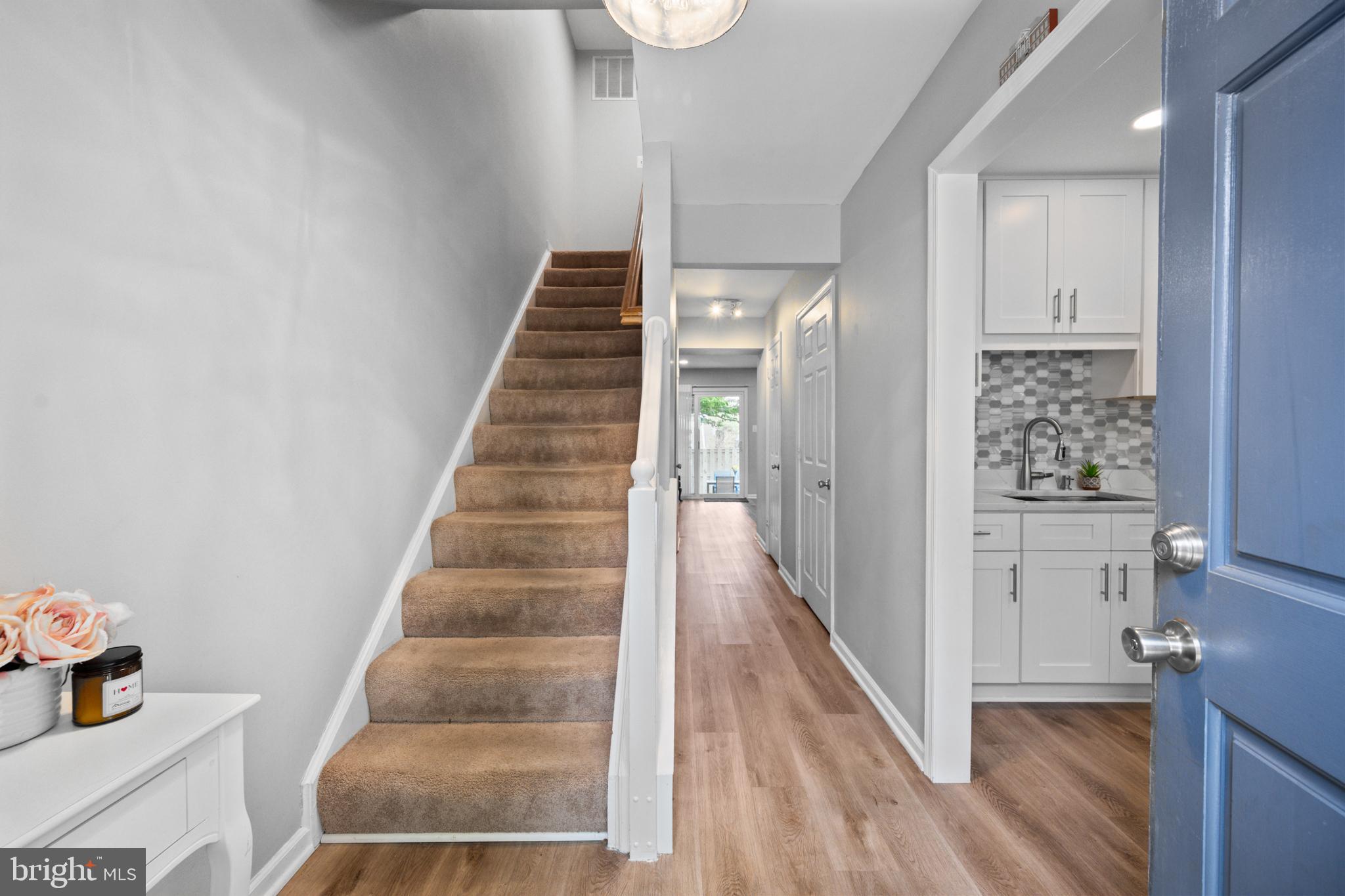 PINECREST - Residential