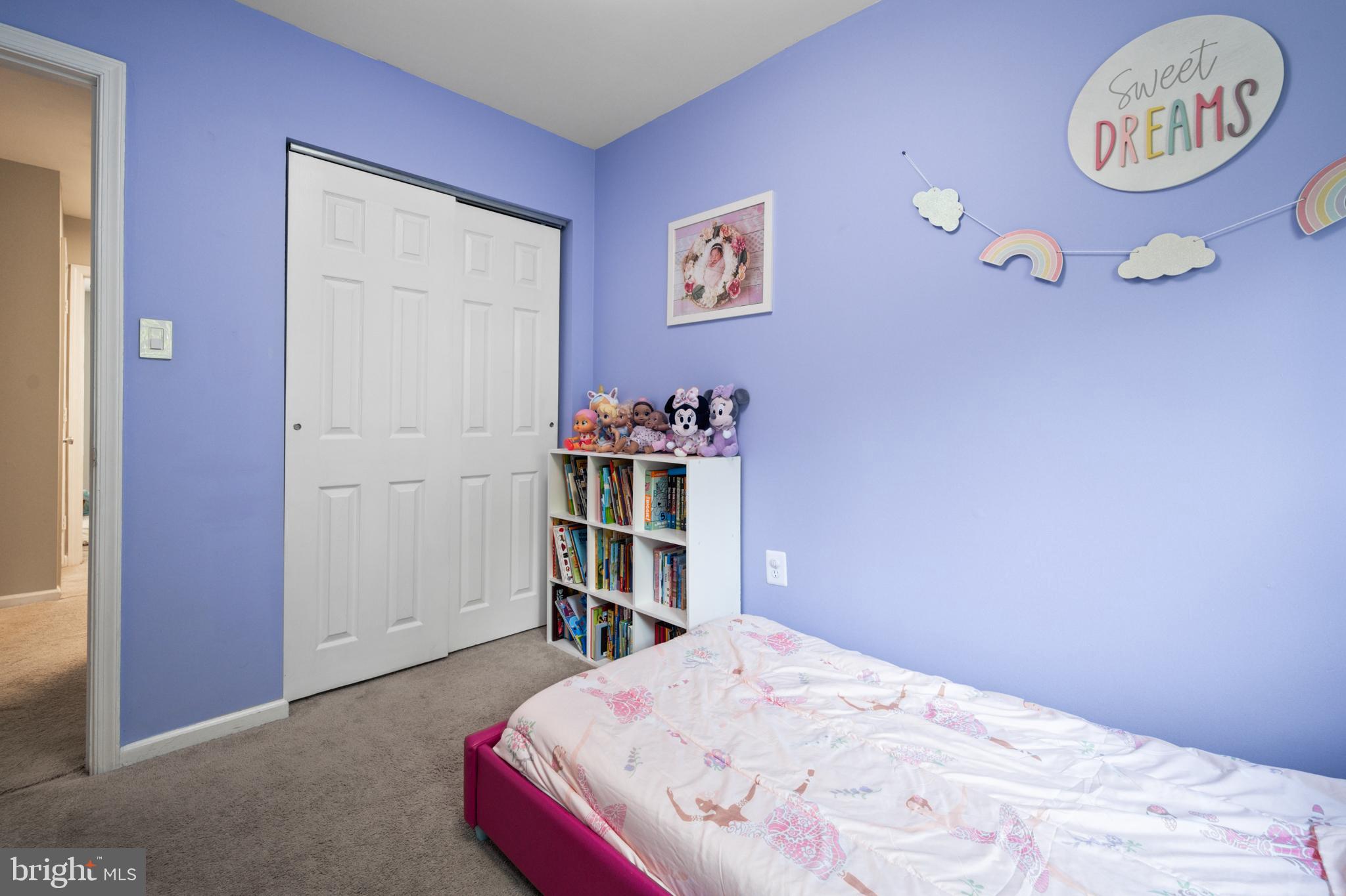 PINECREST - Residential