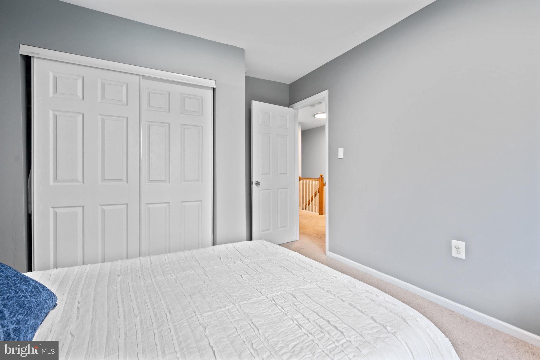 PINECREST - Residential