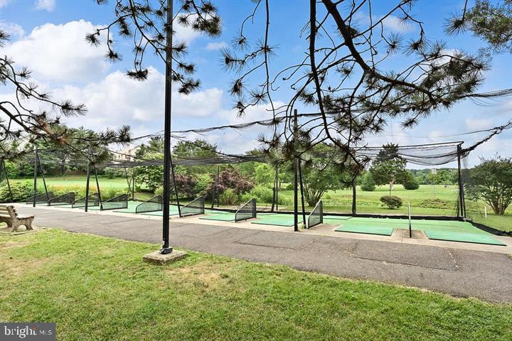 PINECREST - Residential